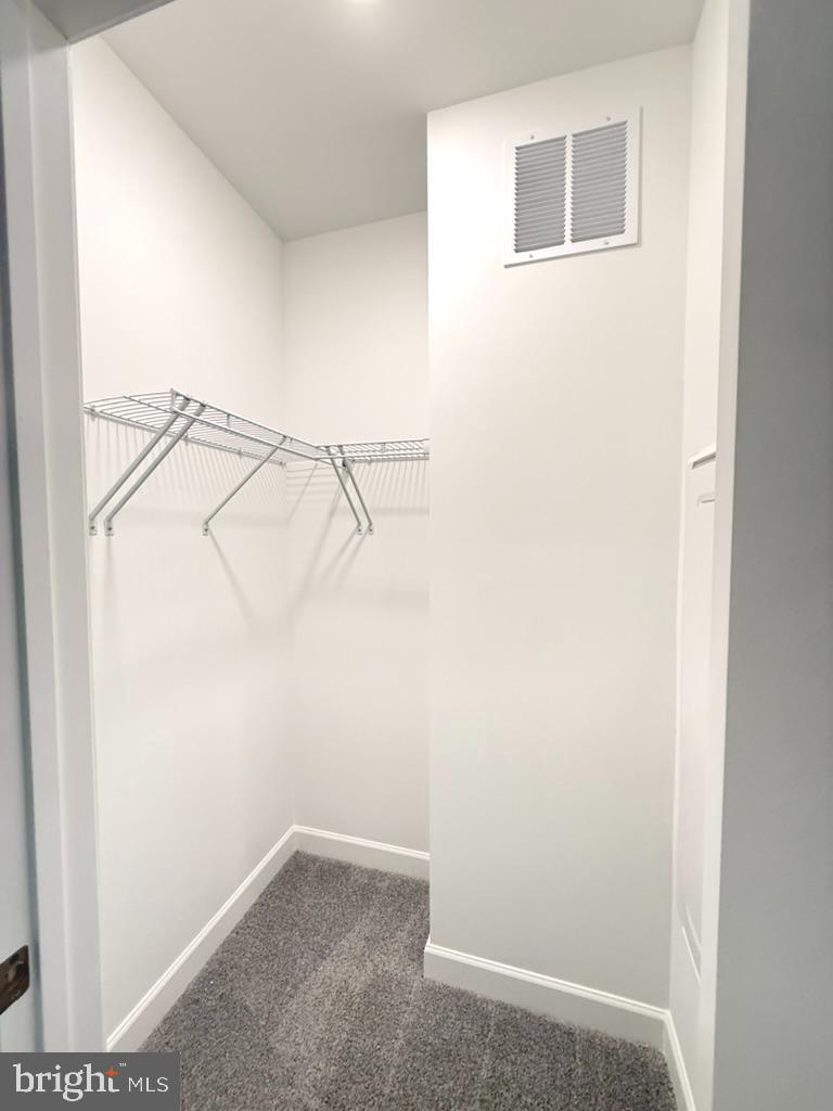 THE BOULEVARDS AT WESTFIELDS - Residential Lease