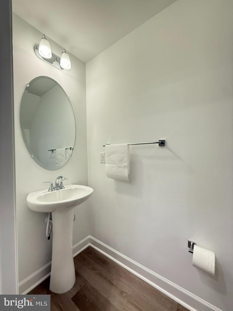 THE BOULEVARDS AT WESTFIELDS - Residential Lease