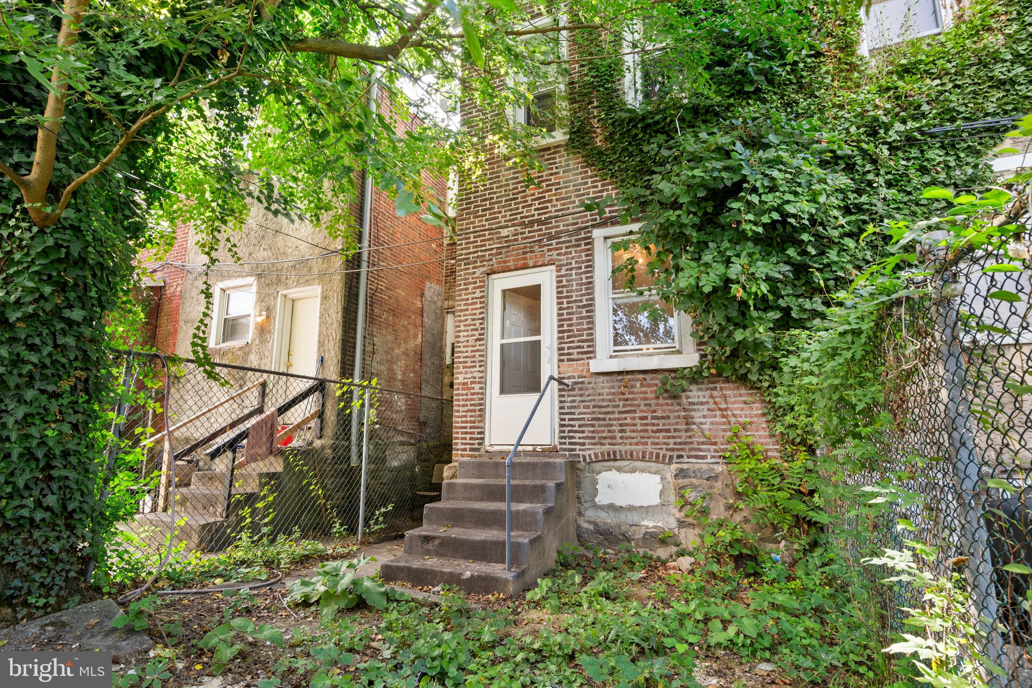 WEST OAK LANE - Residential