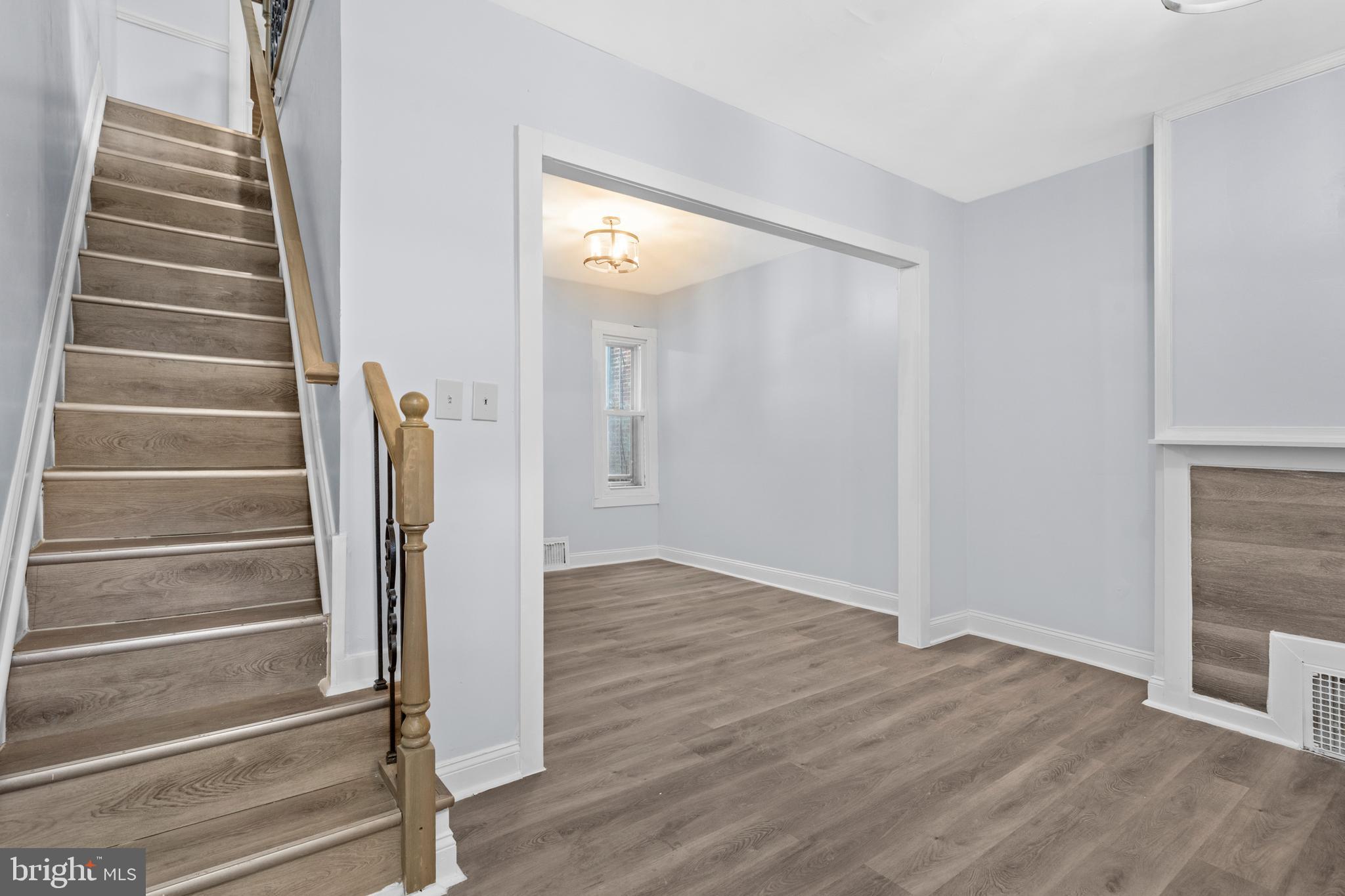 WEST OAK LANE - Residential