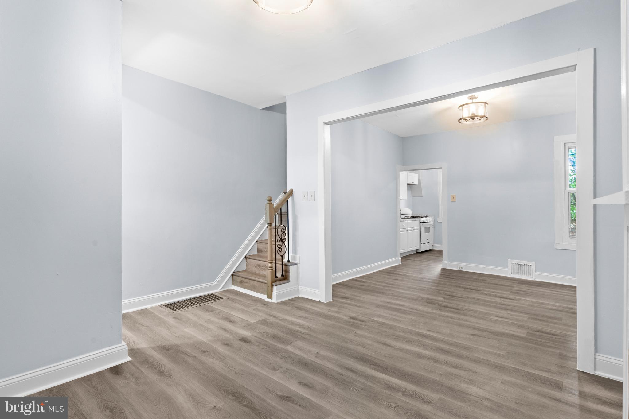 WEST OAK LANE - Residential