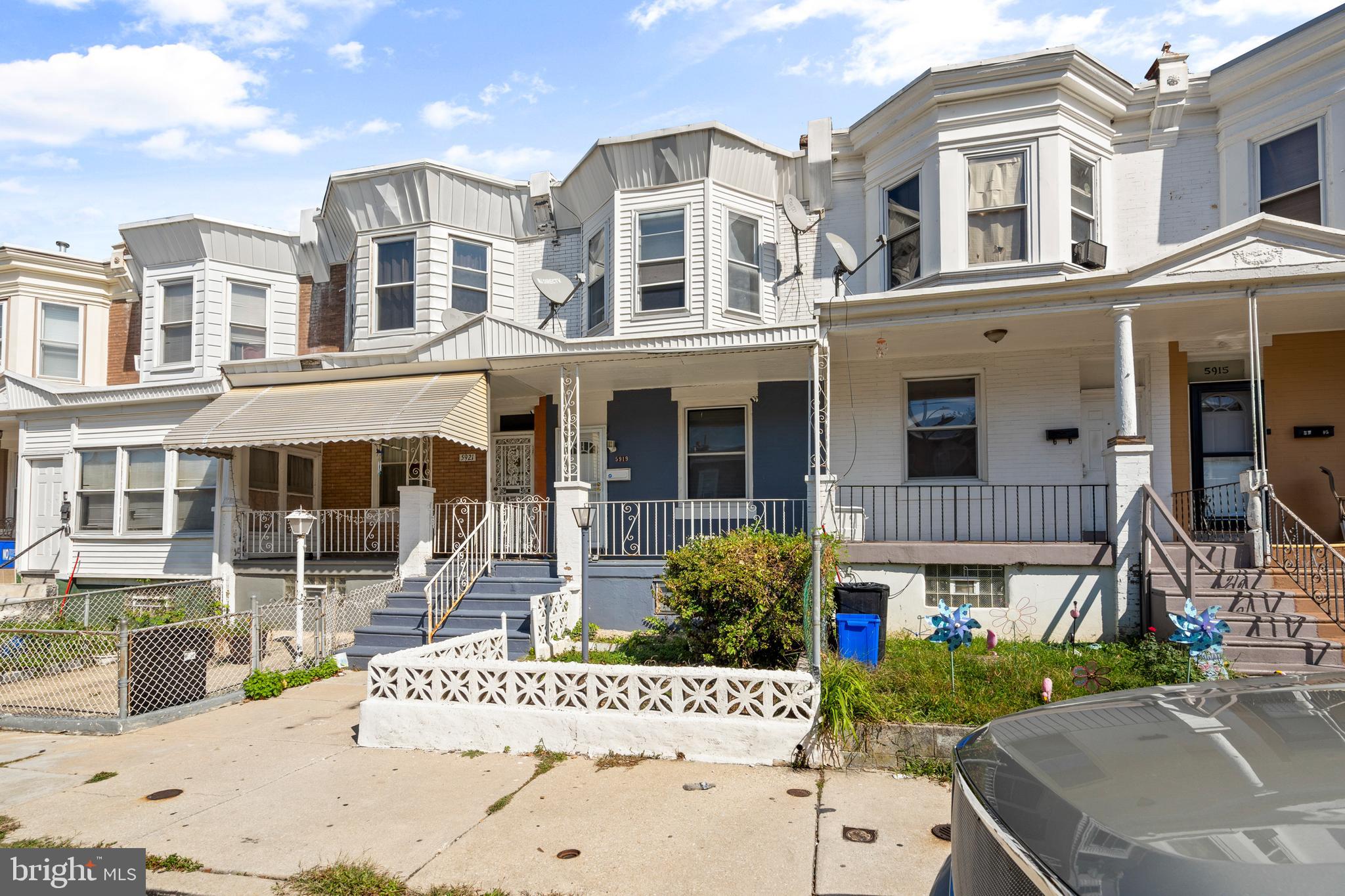 WEST OAK LANE - Residential