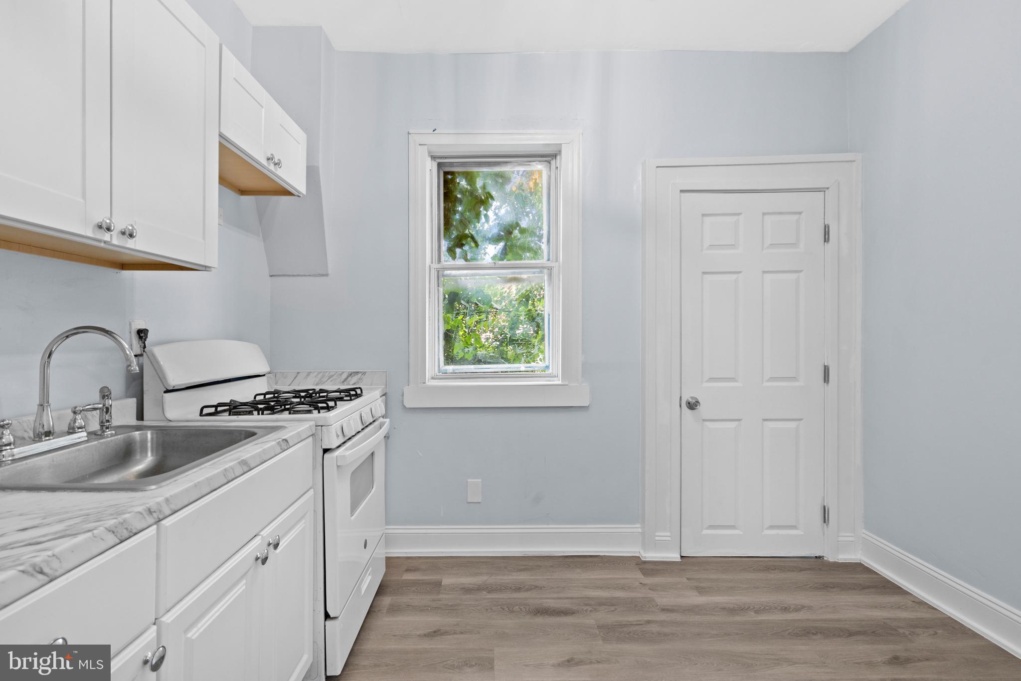 WEST OAK LANE - Residential