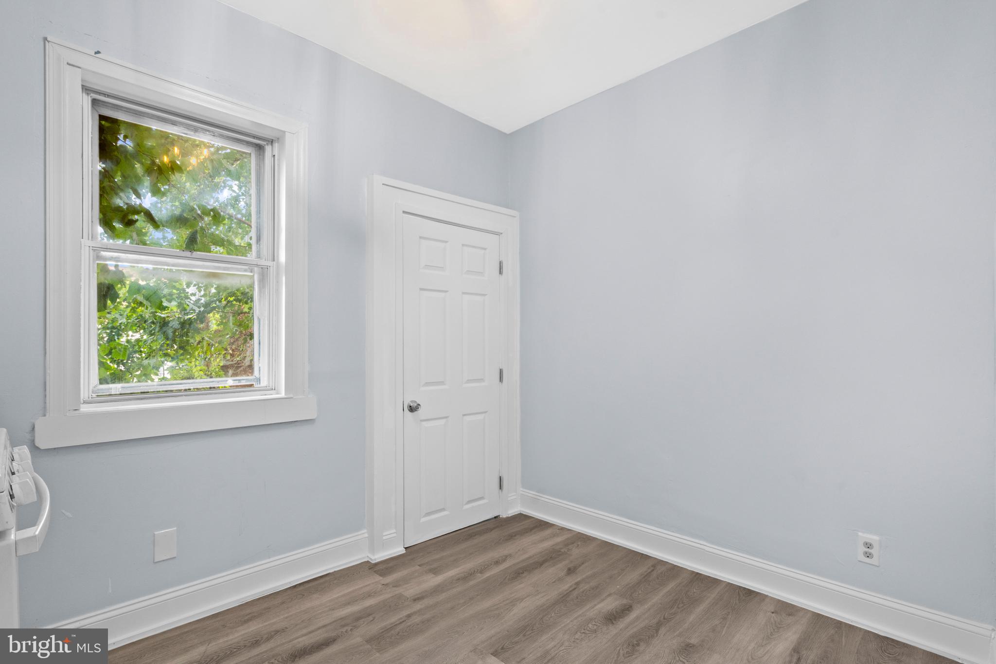 WEST OAK LANE - Residential