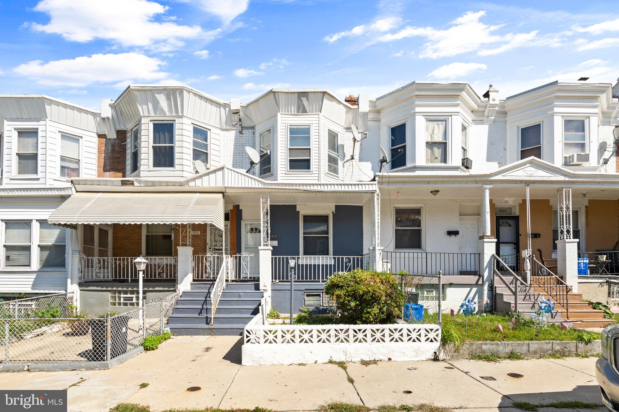 WEST OAK LANE - Residential