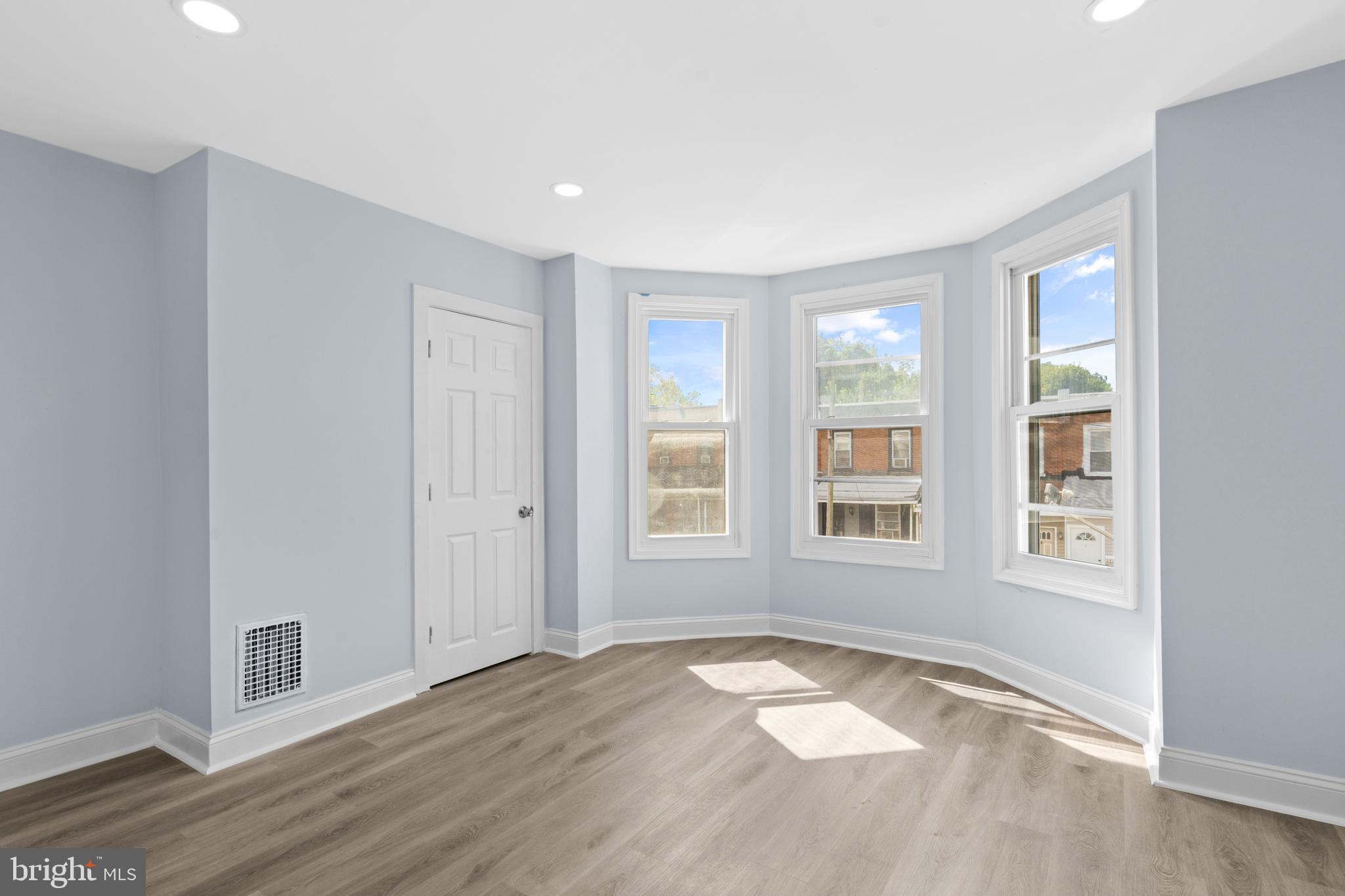 WEST OAK LANE - Residential