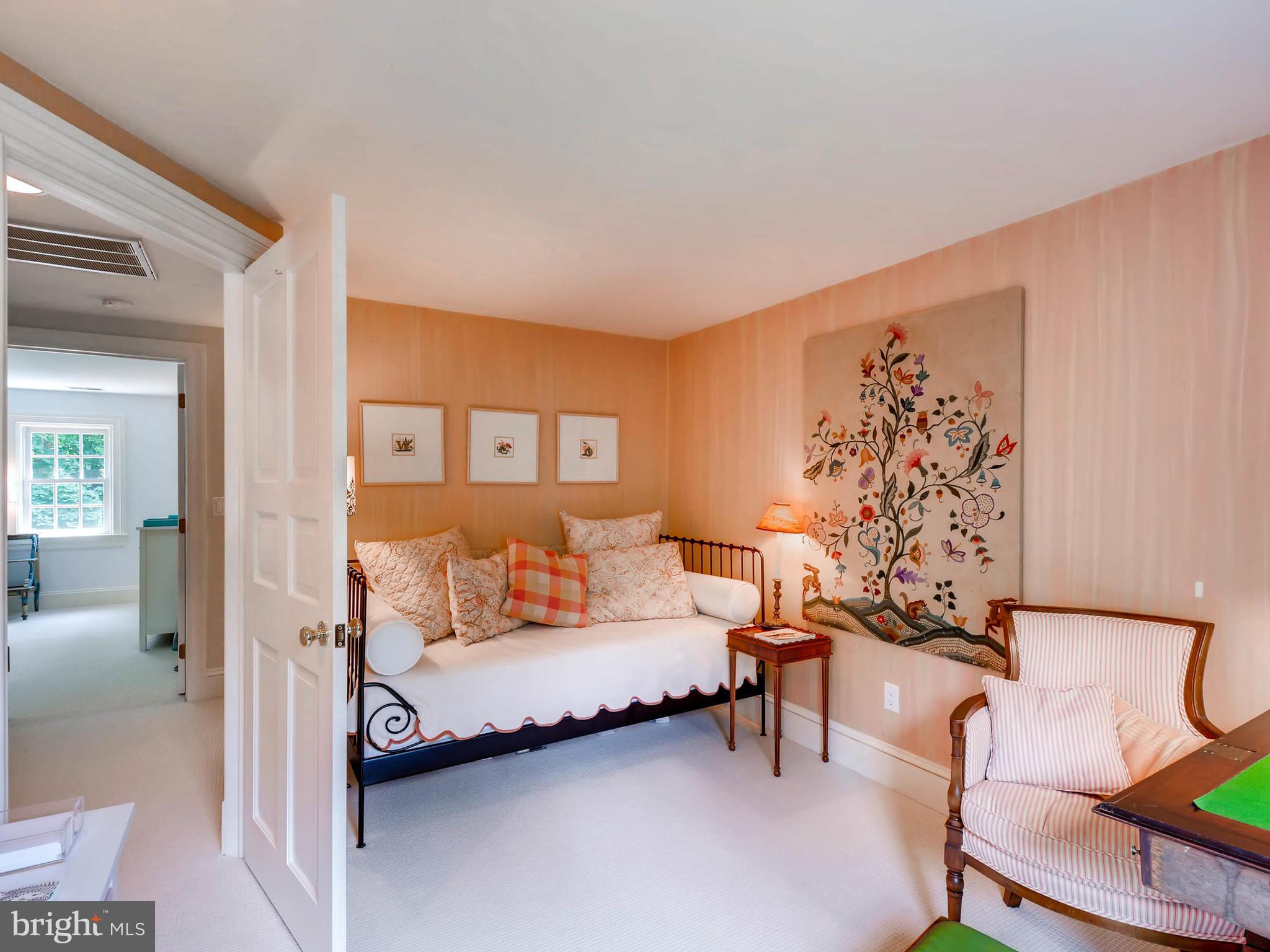 RUXTON - Residential