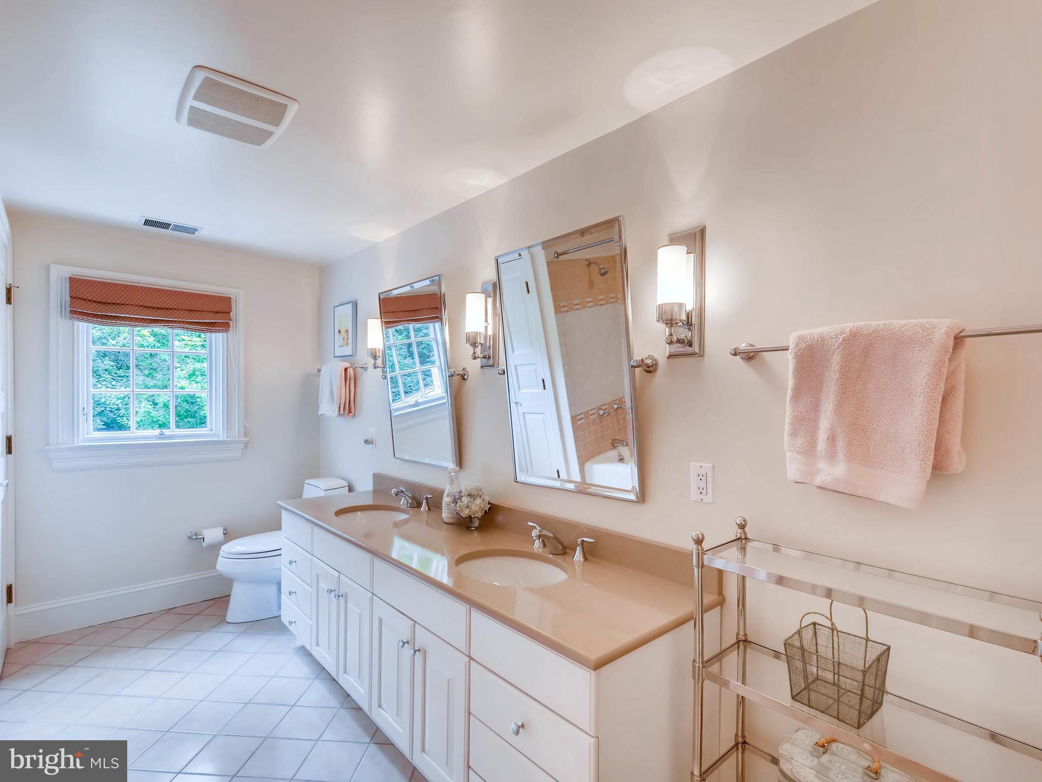 RUXTON - Residential