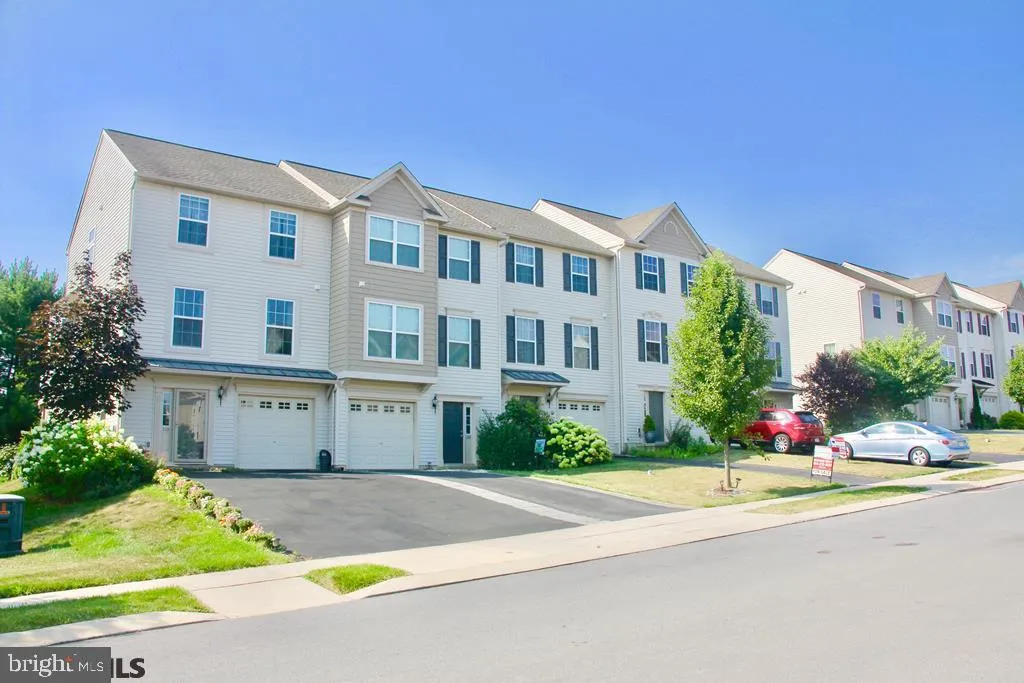 206 Amberleigh Lane, Bellefonte, PA 16823