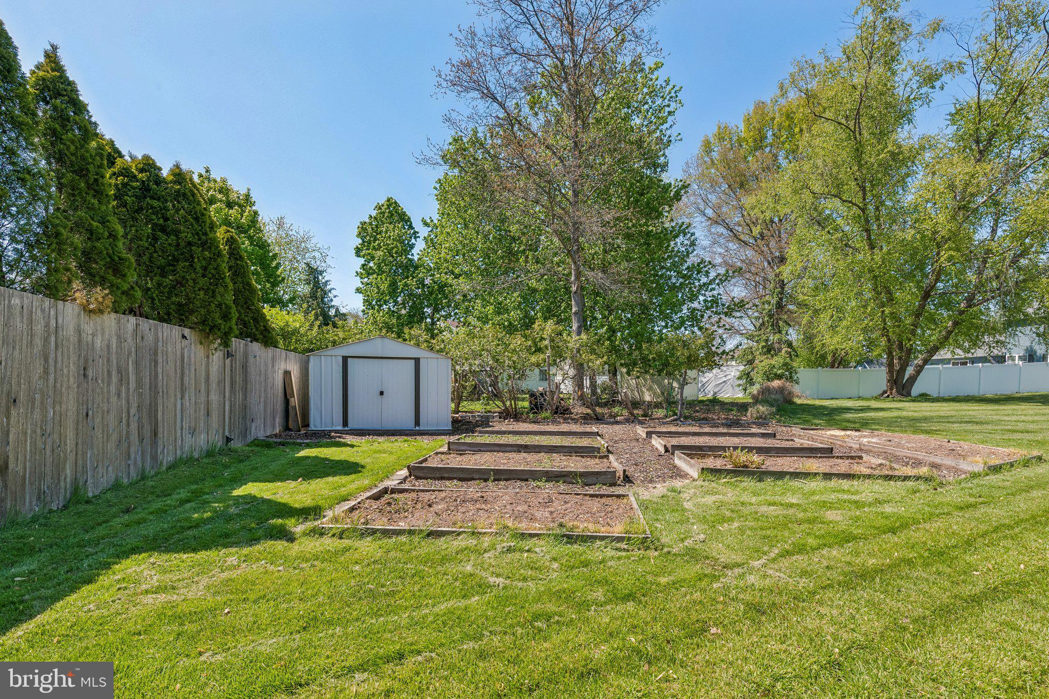 LEXINGTON FARMS - Residential
