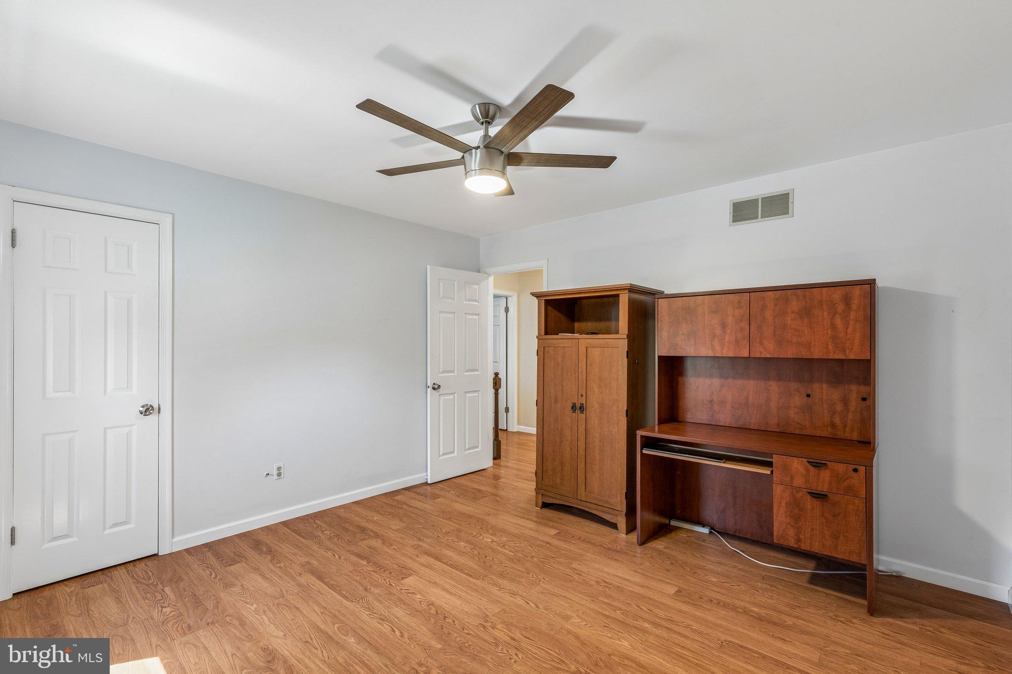 LEXINGTON FARMS - Residential
