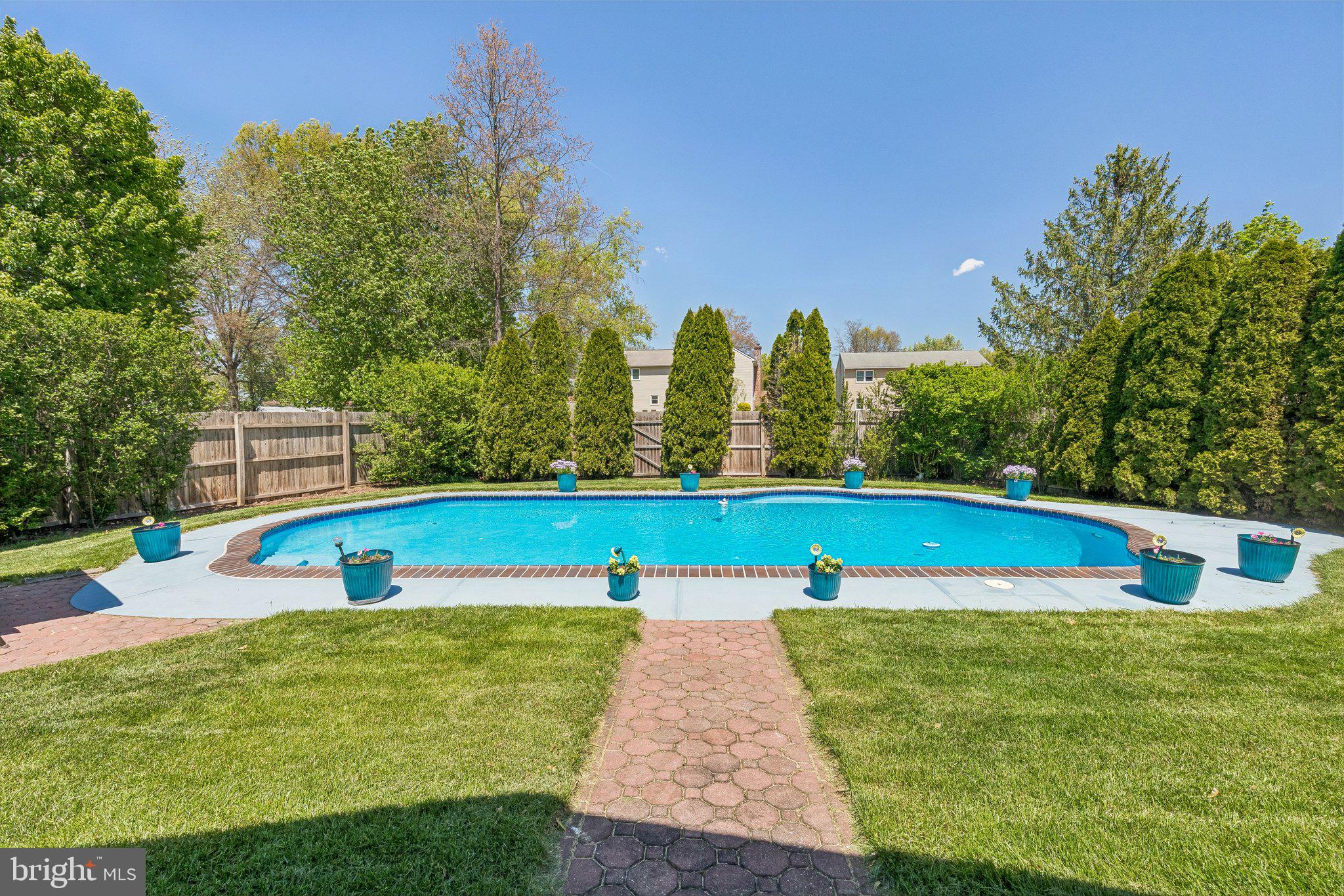LEXINGTON FARMS - Residential