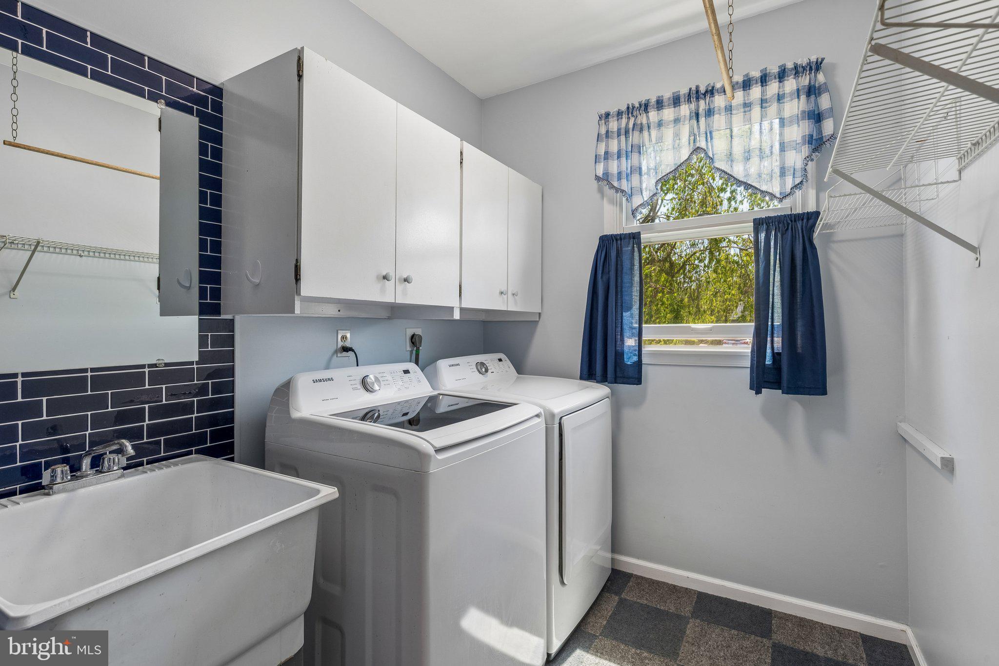 LEXINGTON FARMS - Residential