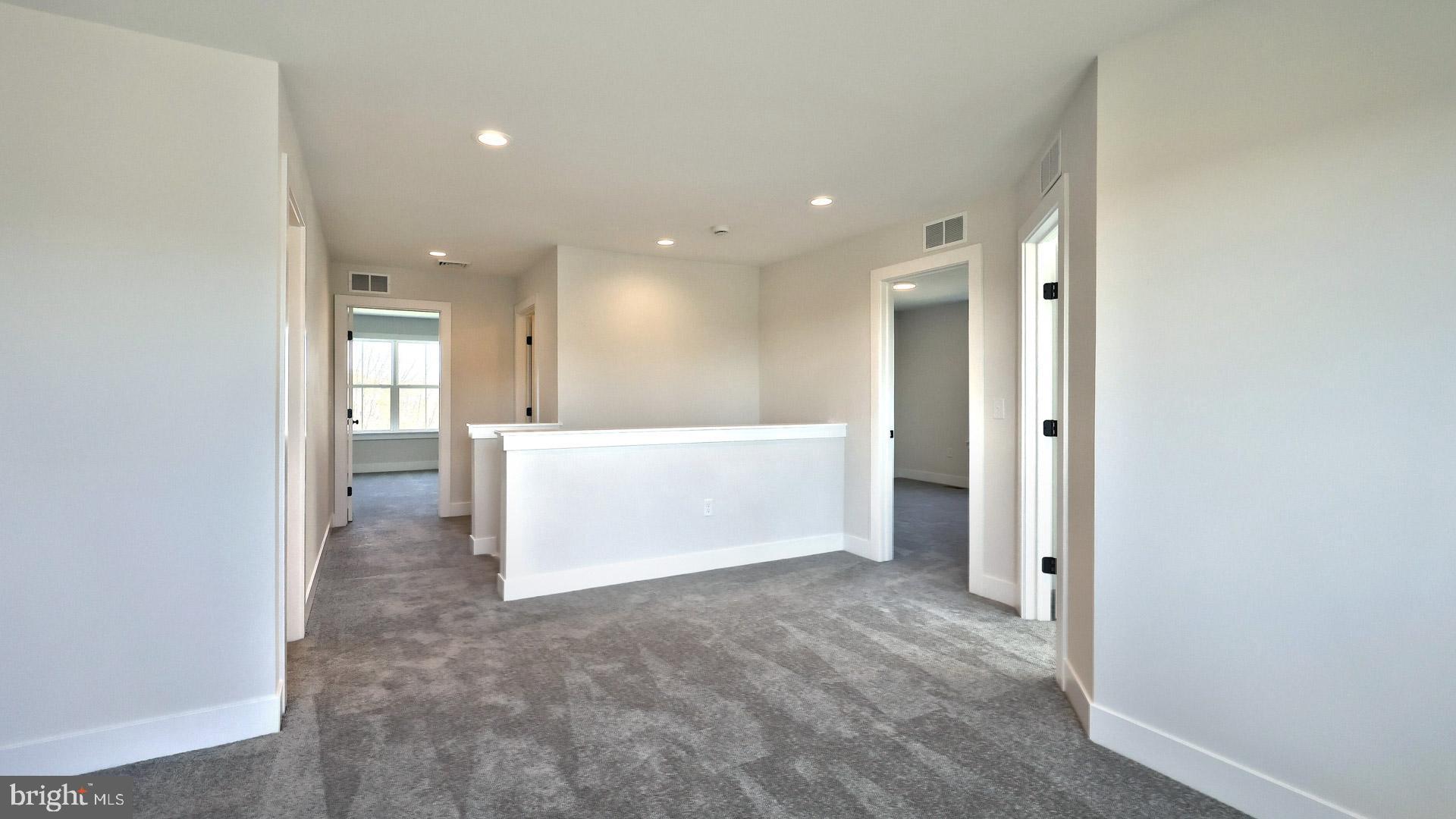 EDGEMONT PRESERVE - Residential