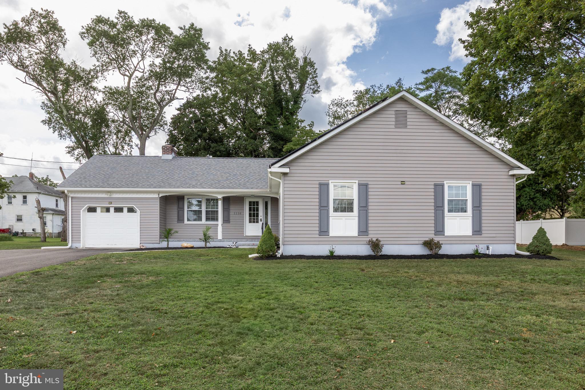 1116 RAMBLEWOOD DRIVE