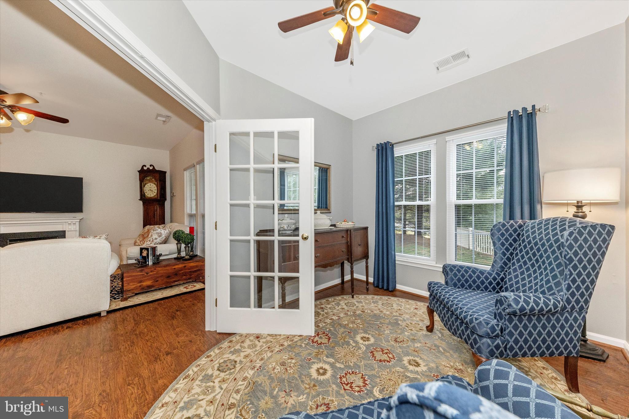 HAMPTON COURT II - Residential