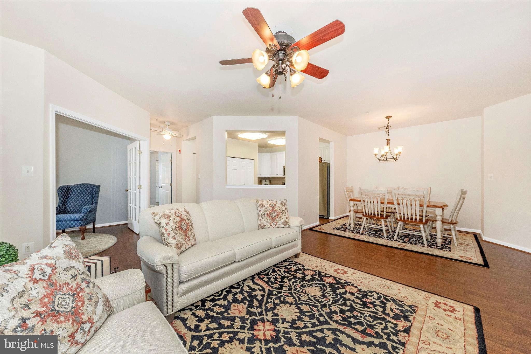 HAMPTON COURT II - Residential