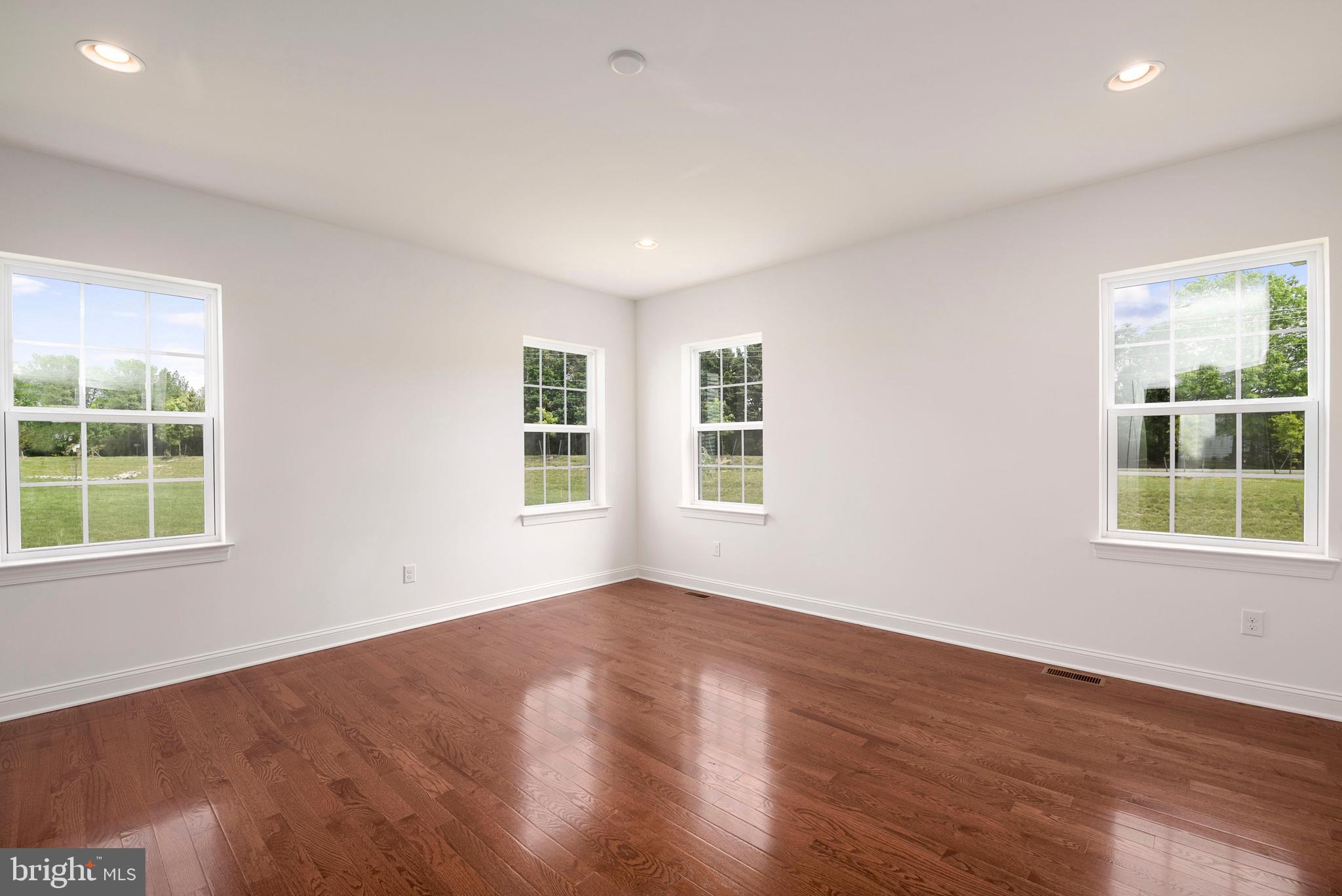 ROTHWELL ESTATES - Residential