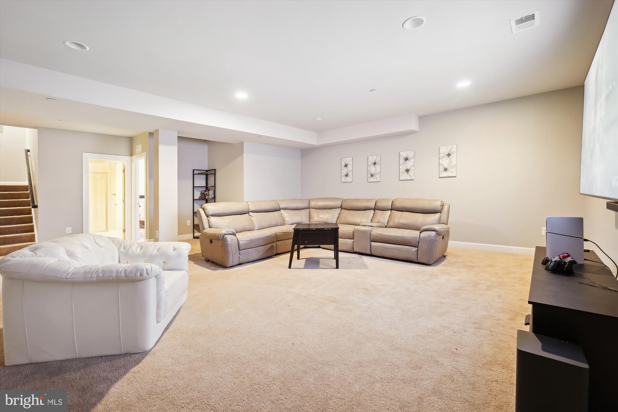 CABIN BRANCH - Residential