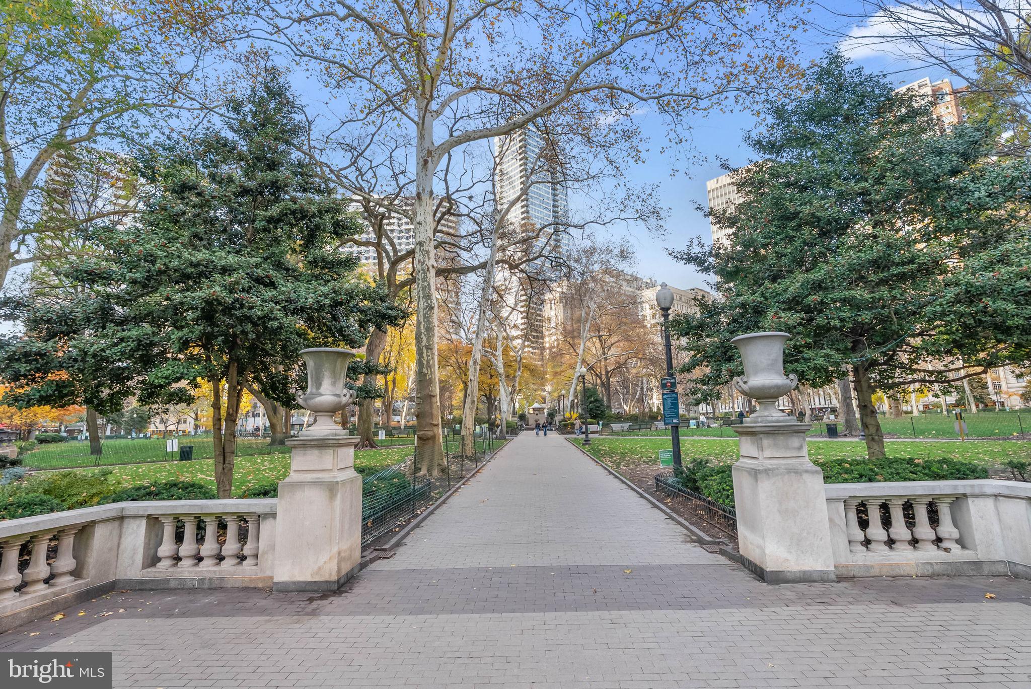 RITTENHOUSE SQUARE - Residential