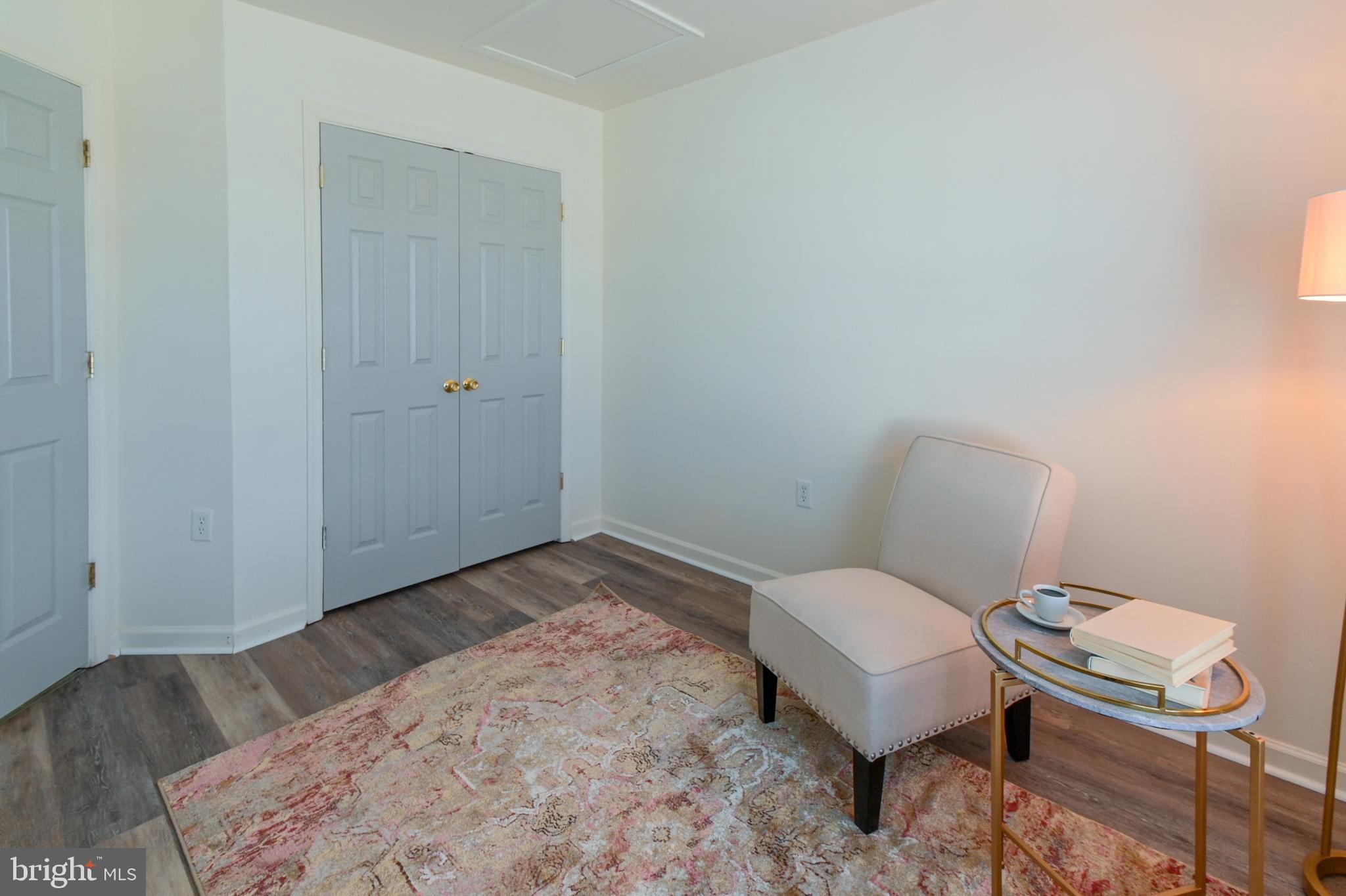 MANOR PARK - Residential