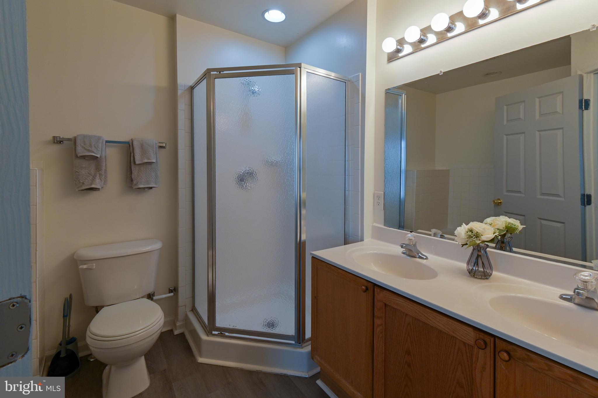 MANOR PARK - Residential