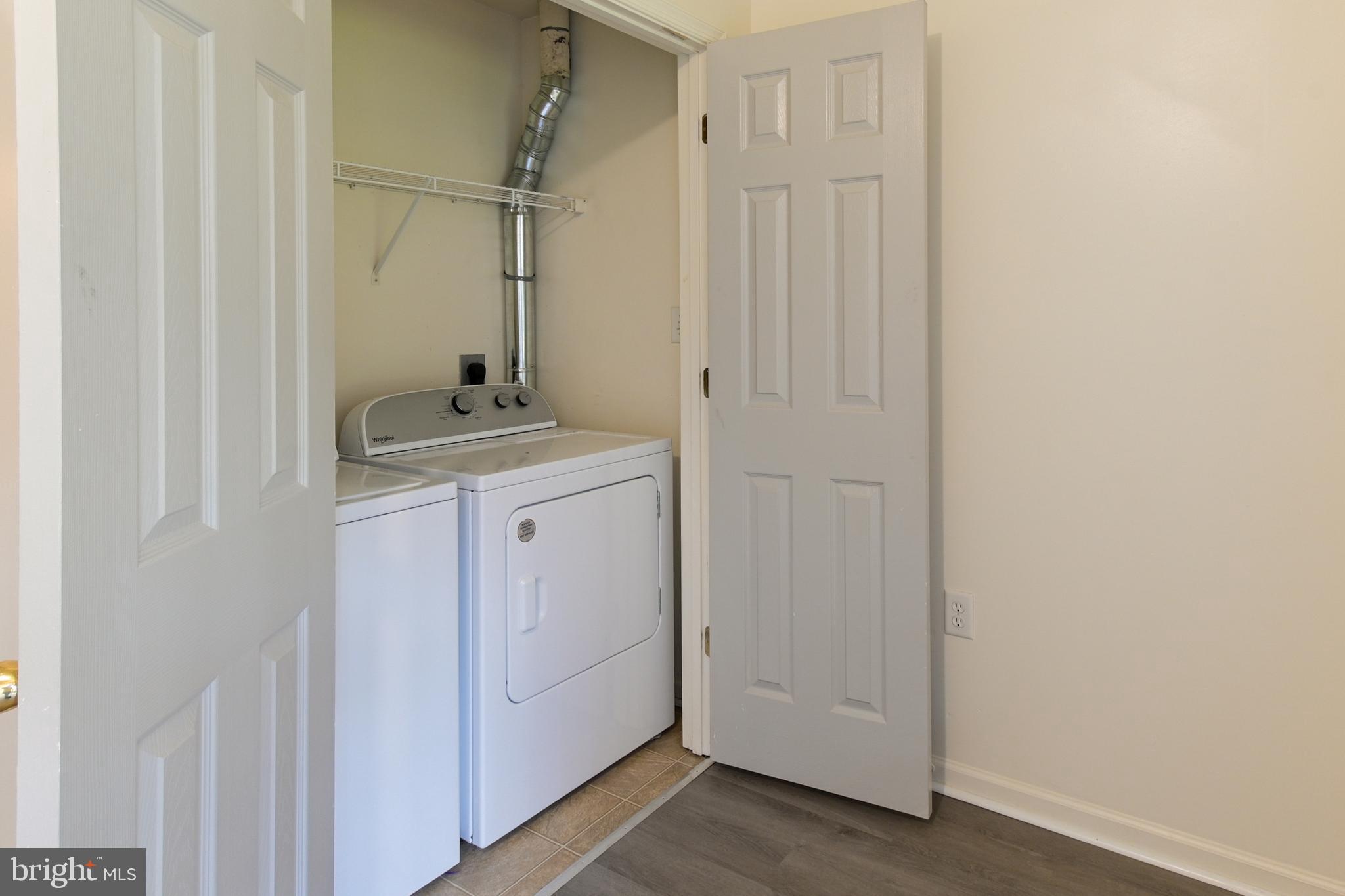 MANOR PARK - Residential