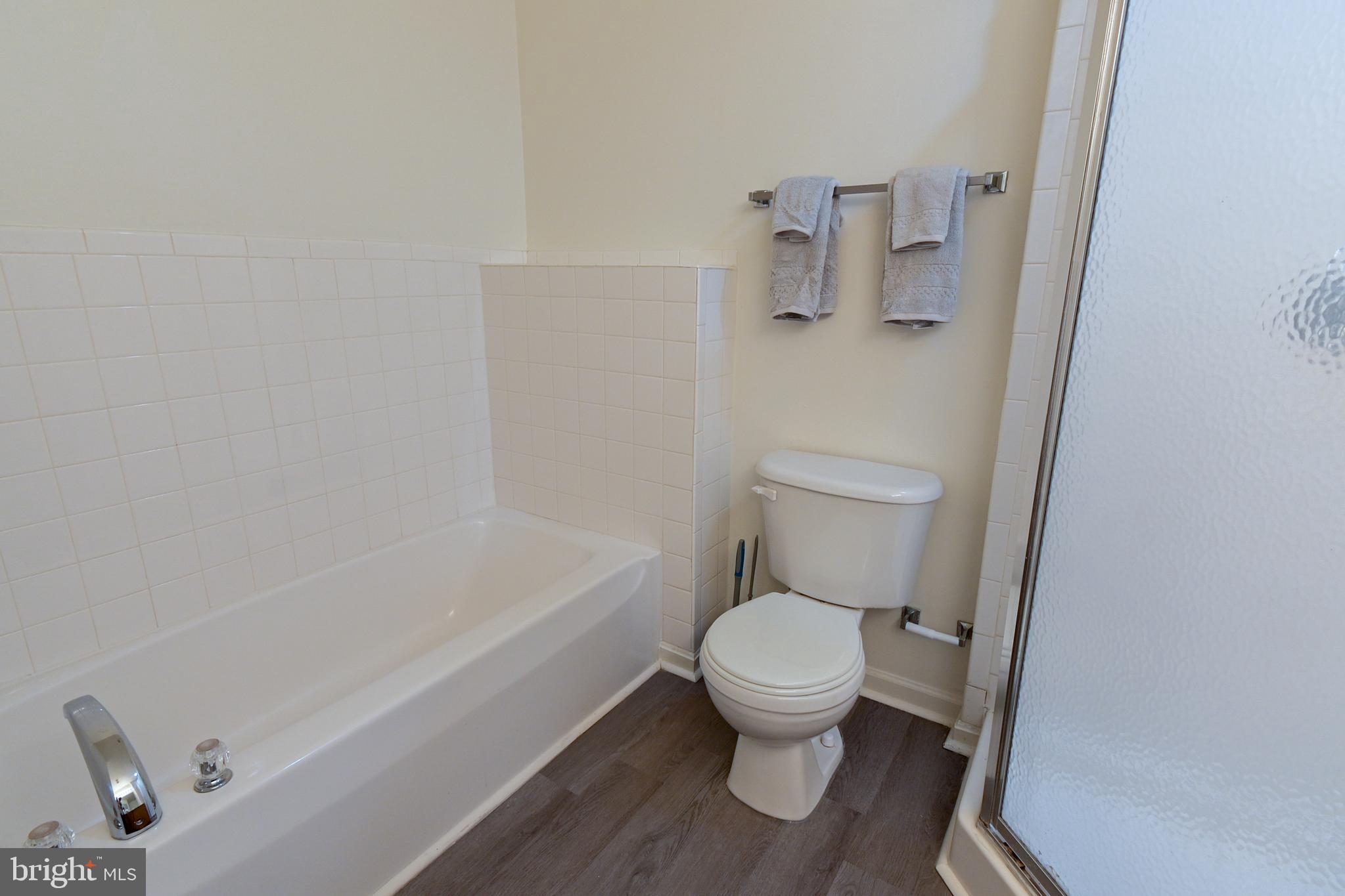 MANOR PARK - Residential