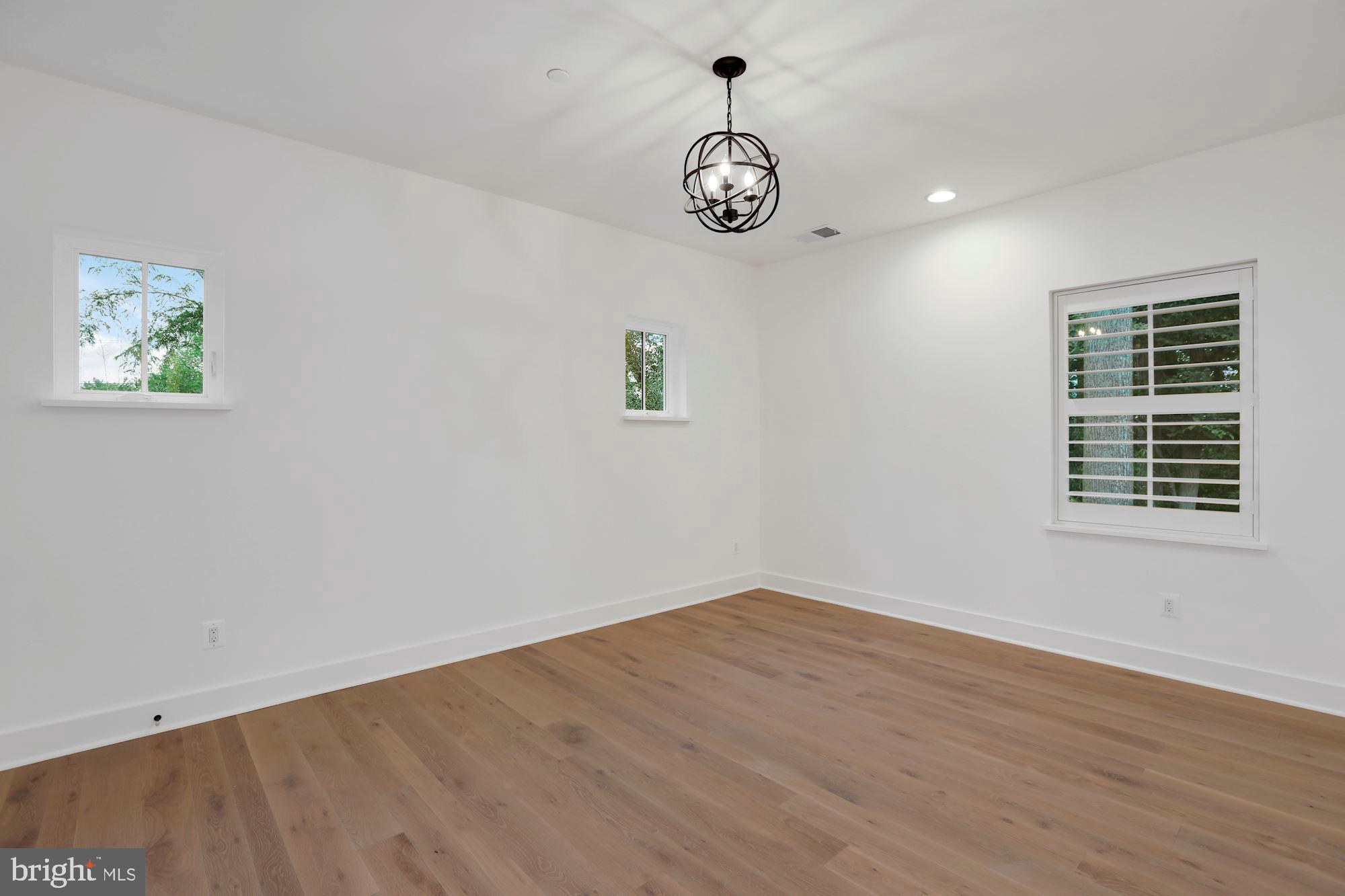 SPRINGFIELD - Residential