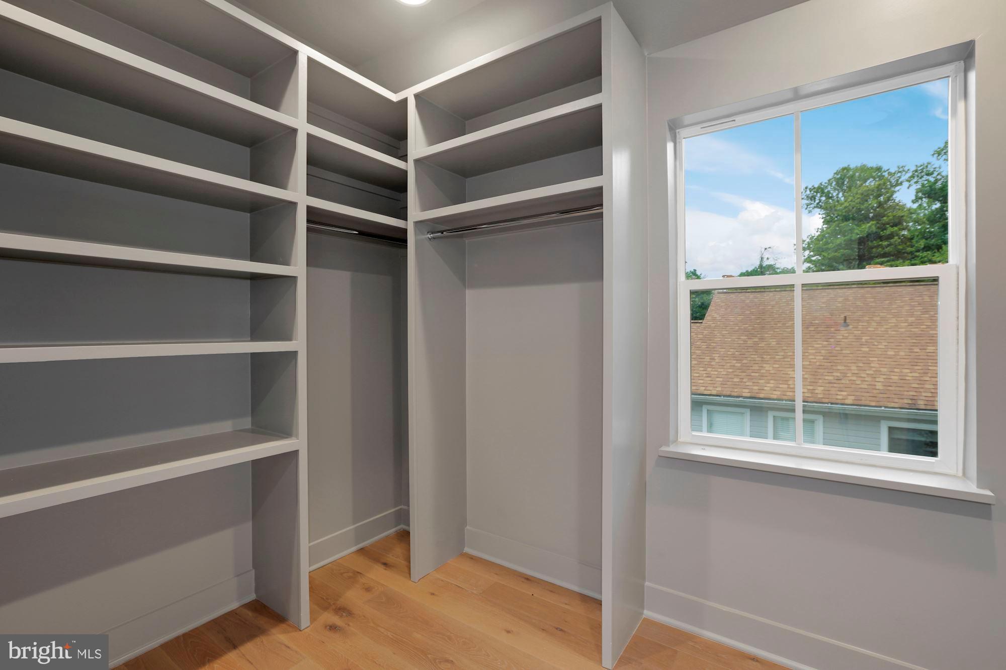 SPRINGFIELD - Residential