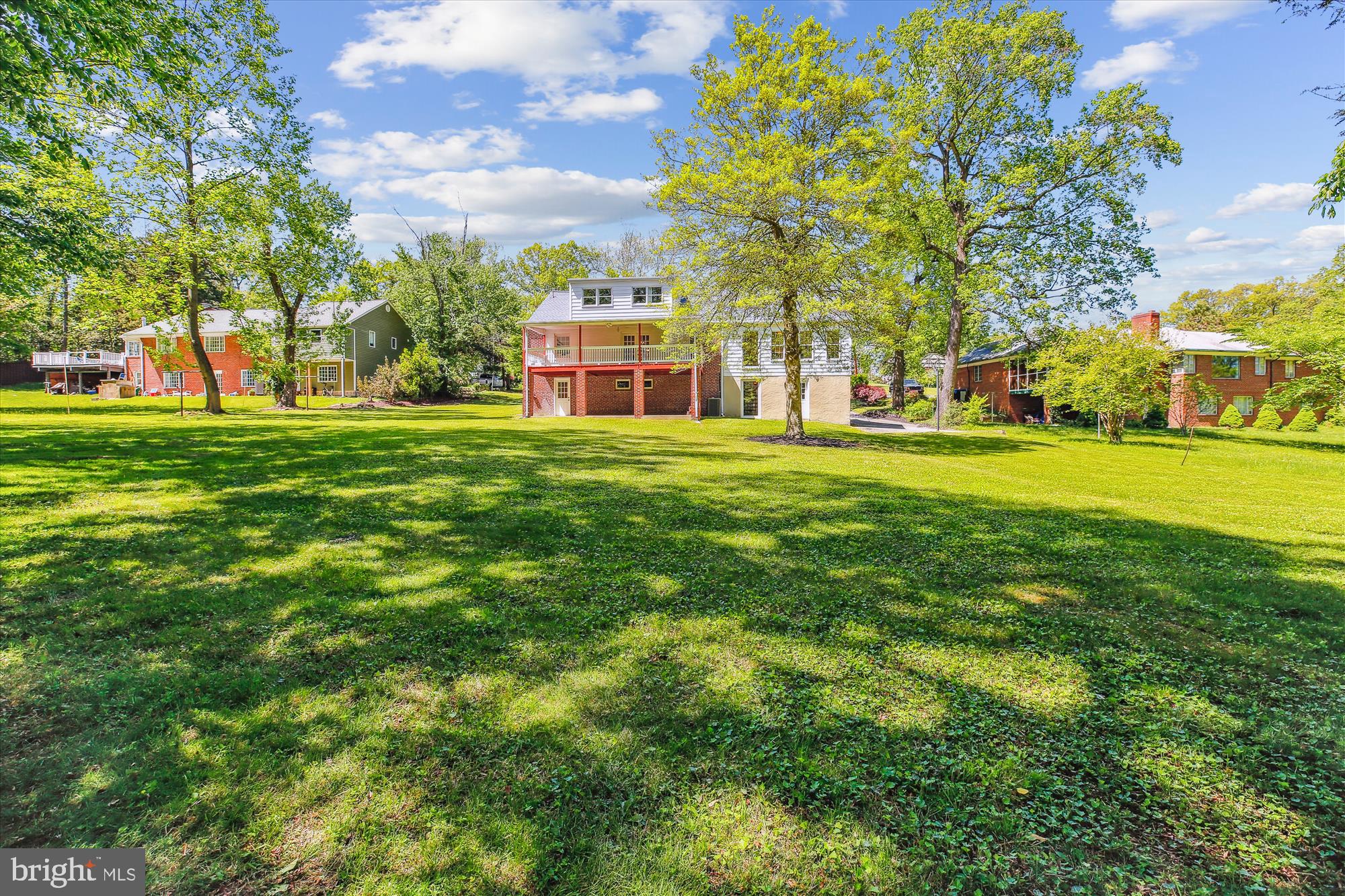 HILLANDALE - Residential