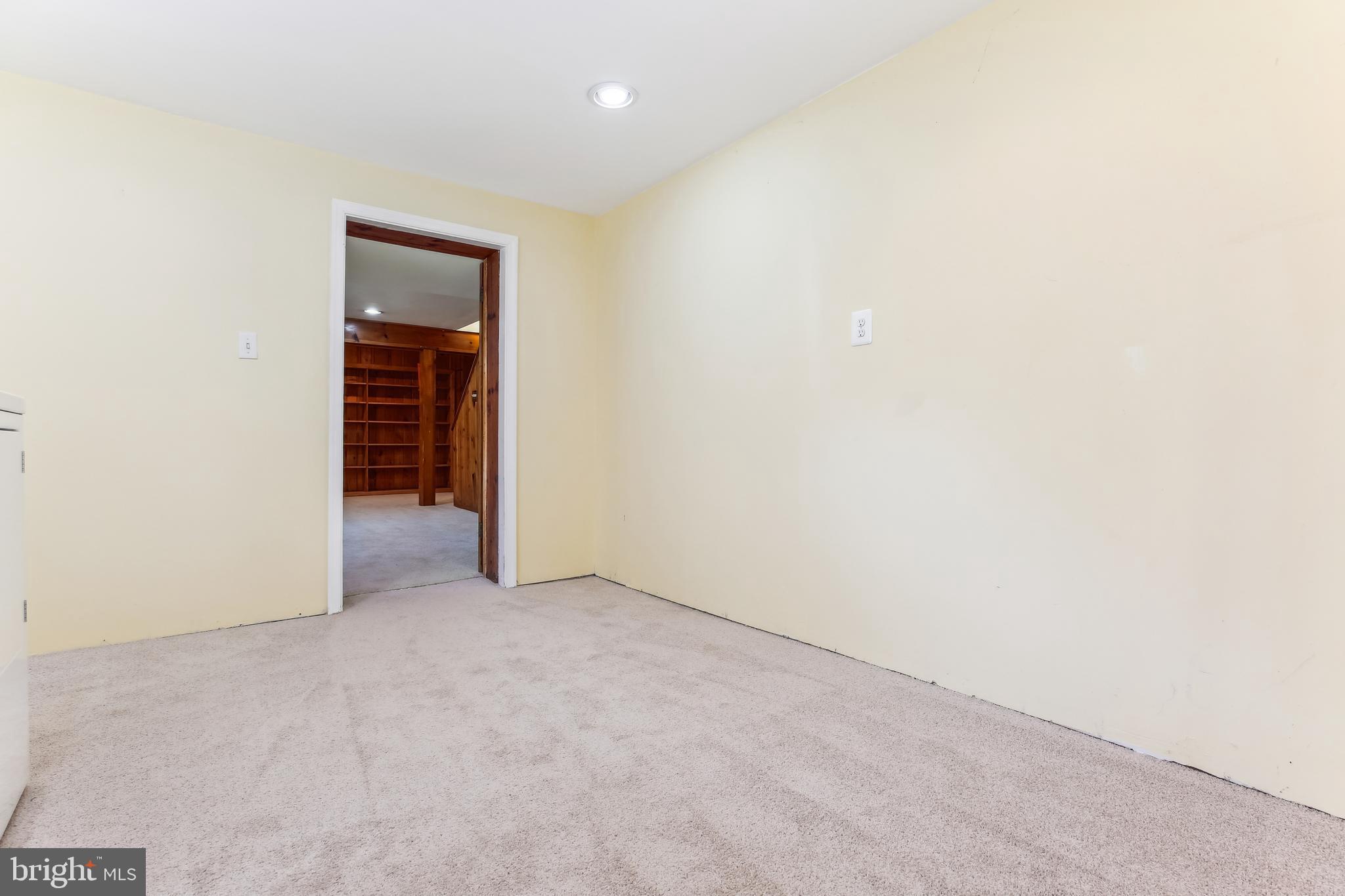 HILLANDALE - Residential