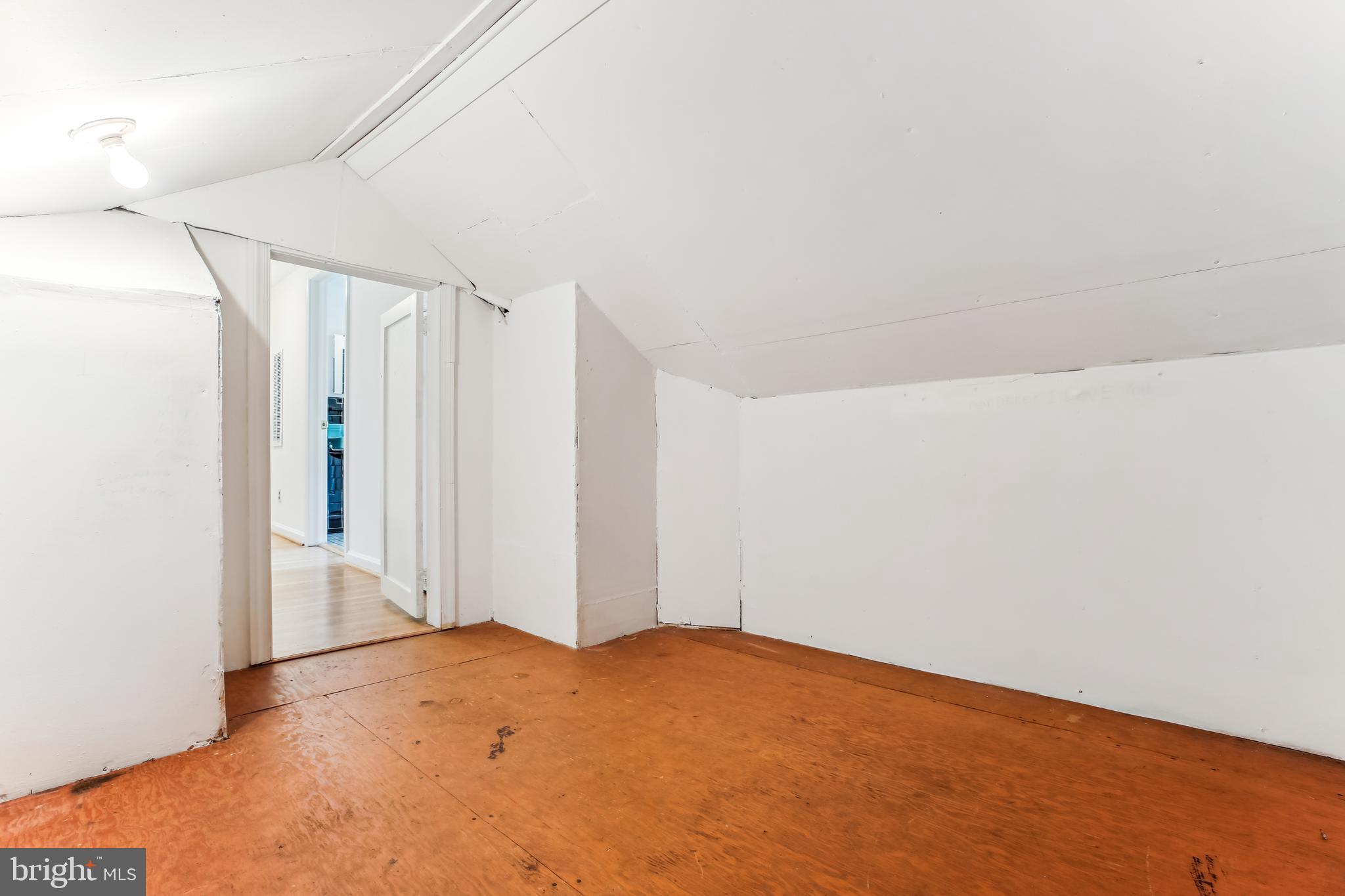 HILLANDALE - Residential