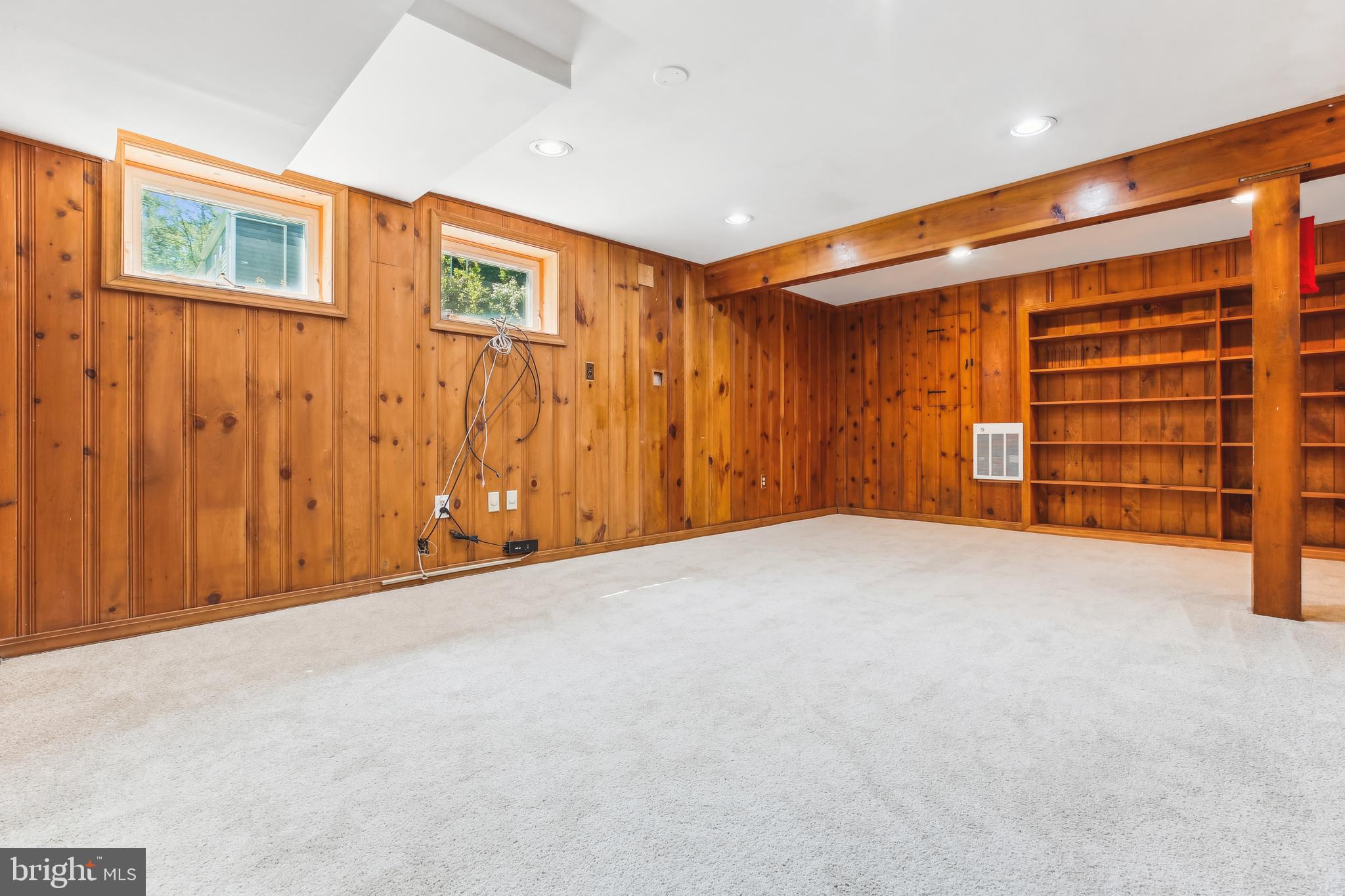 HILLANDALE - Residential