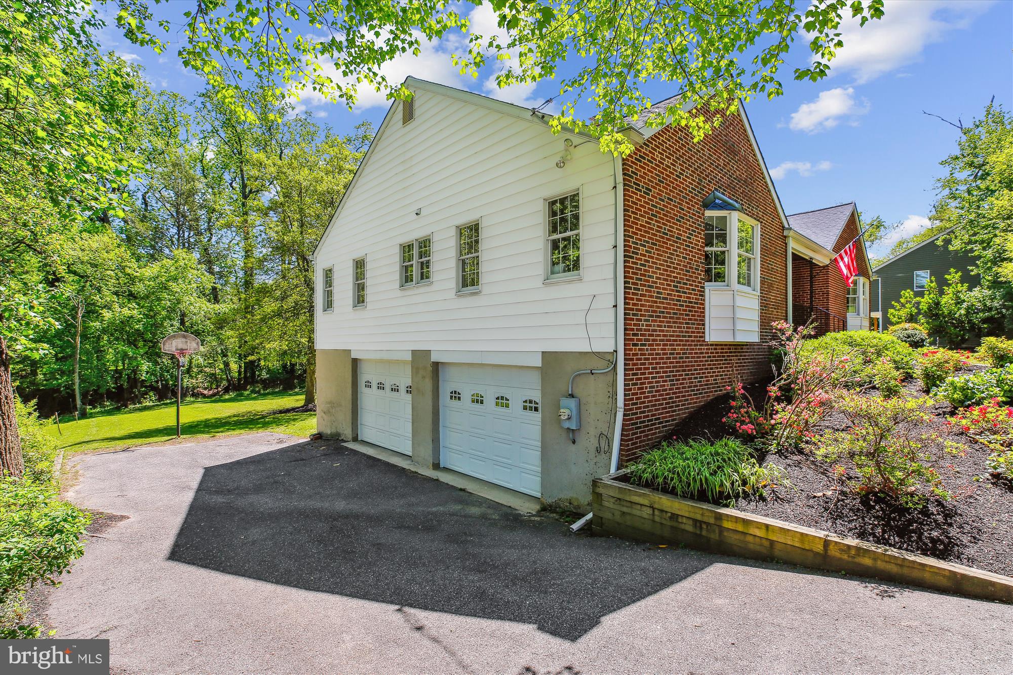 HILLANDALE - Residential