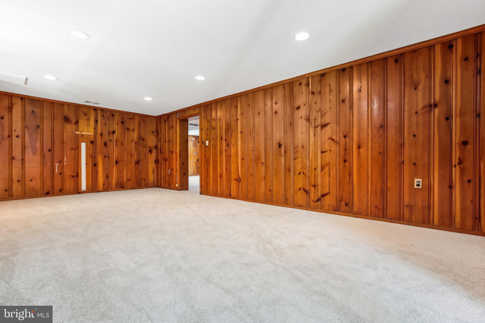 HILLANDALE - Residential