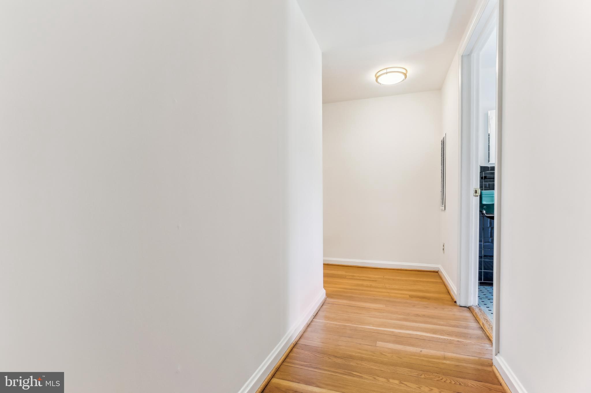 HILLANDALE - Residential