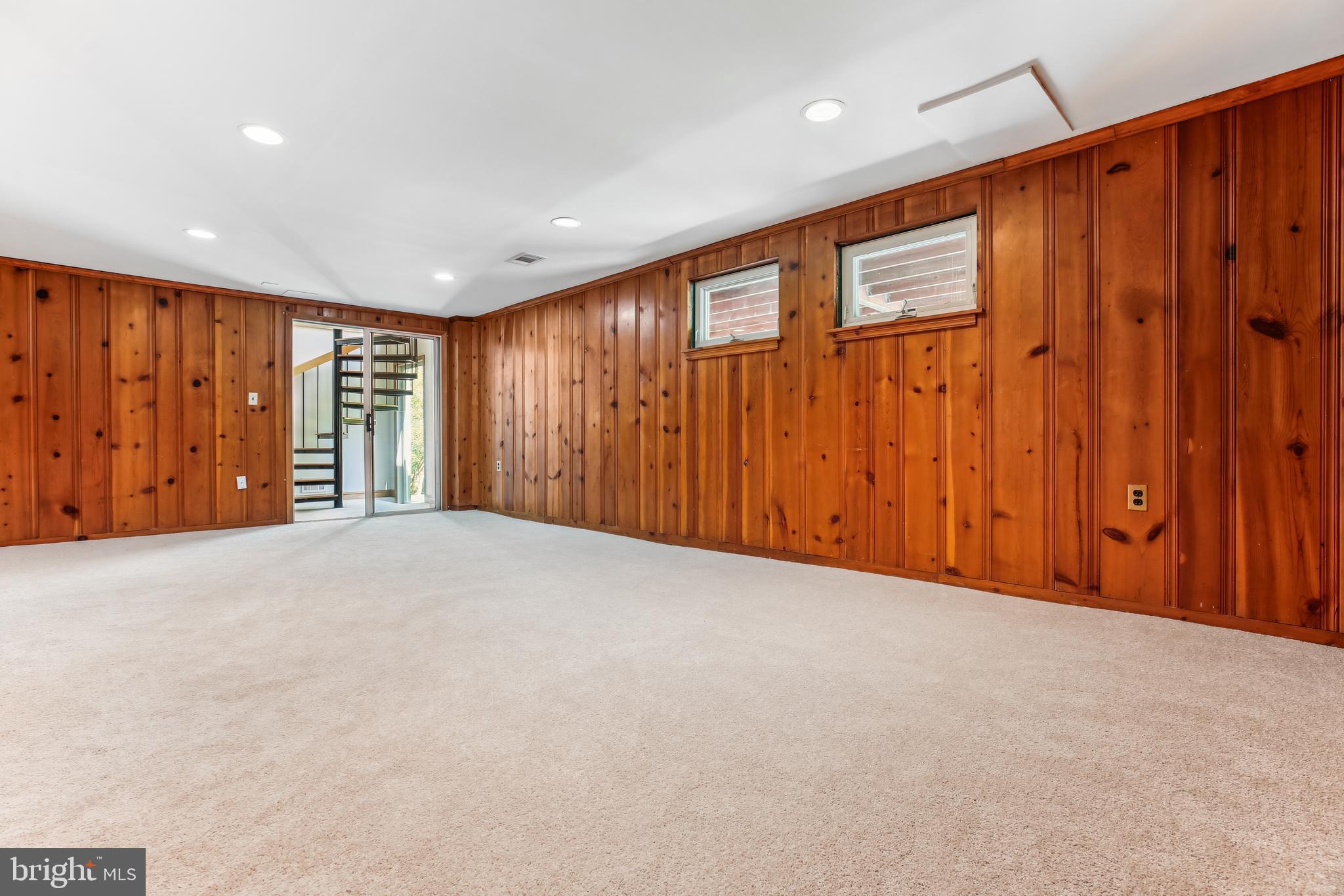 HILLANDALE - Residential