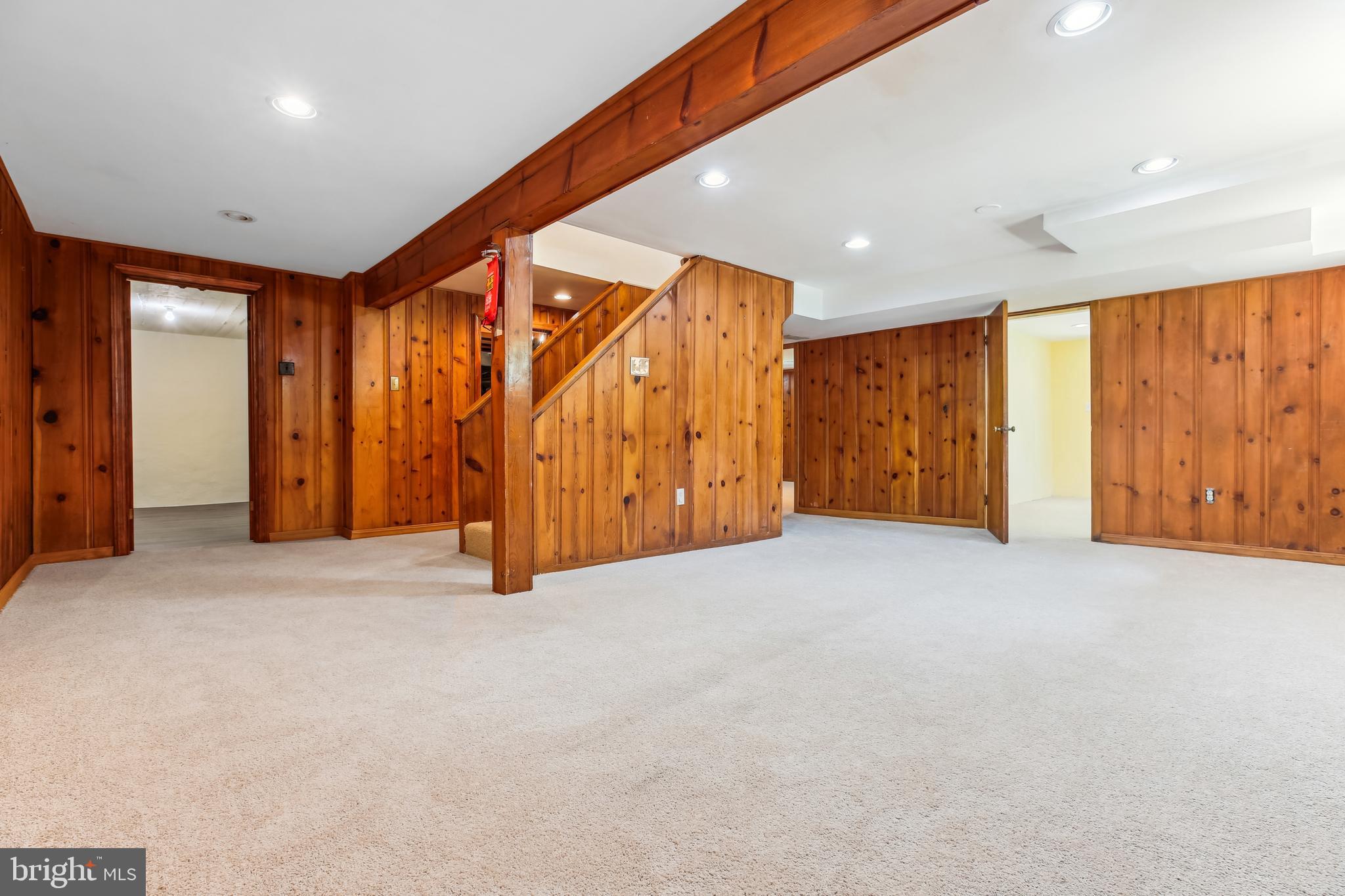 HILLANDALE - Residential