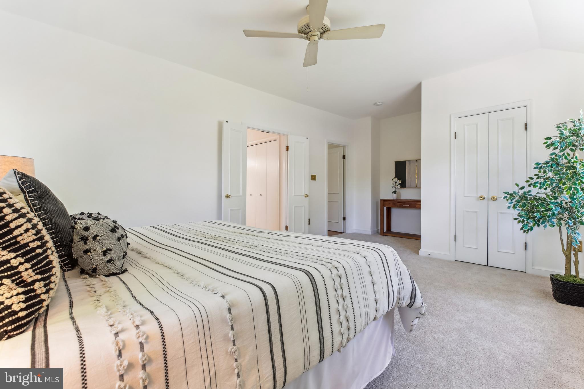 HILLANDALE - Residential