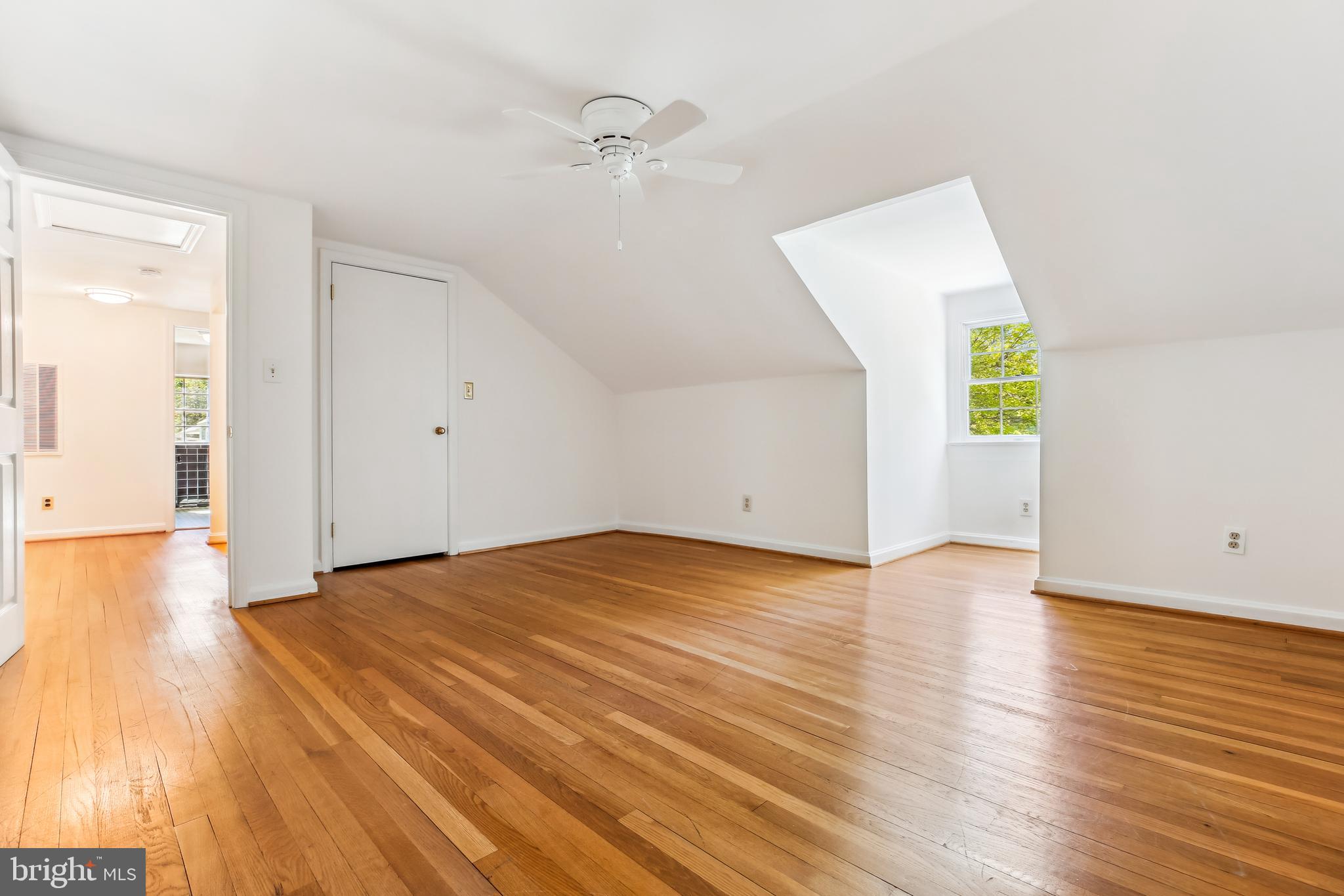 HILLANDALE - Residential