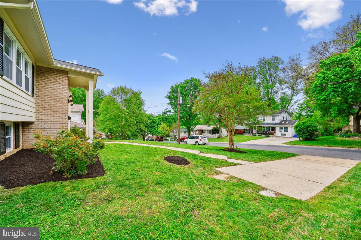 ROCK CREEK MANOR - Residential