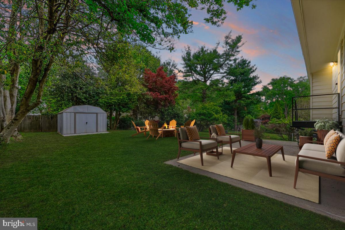 ROCK CREEK MANOR - Residential