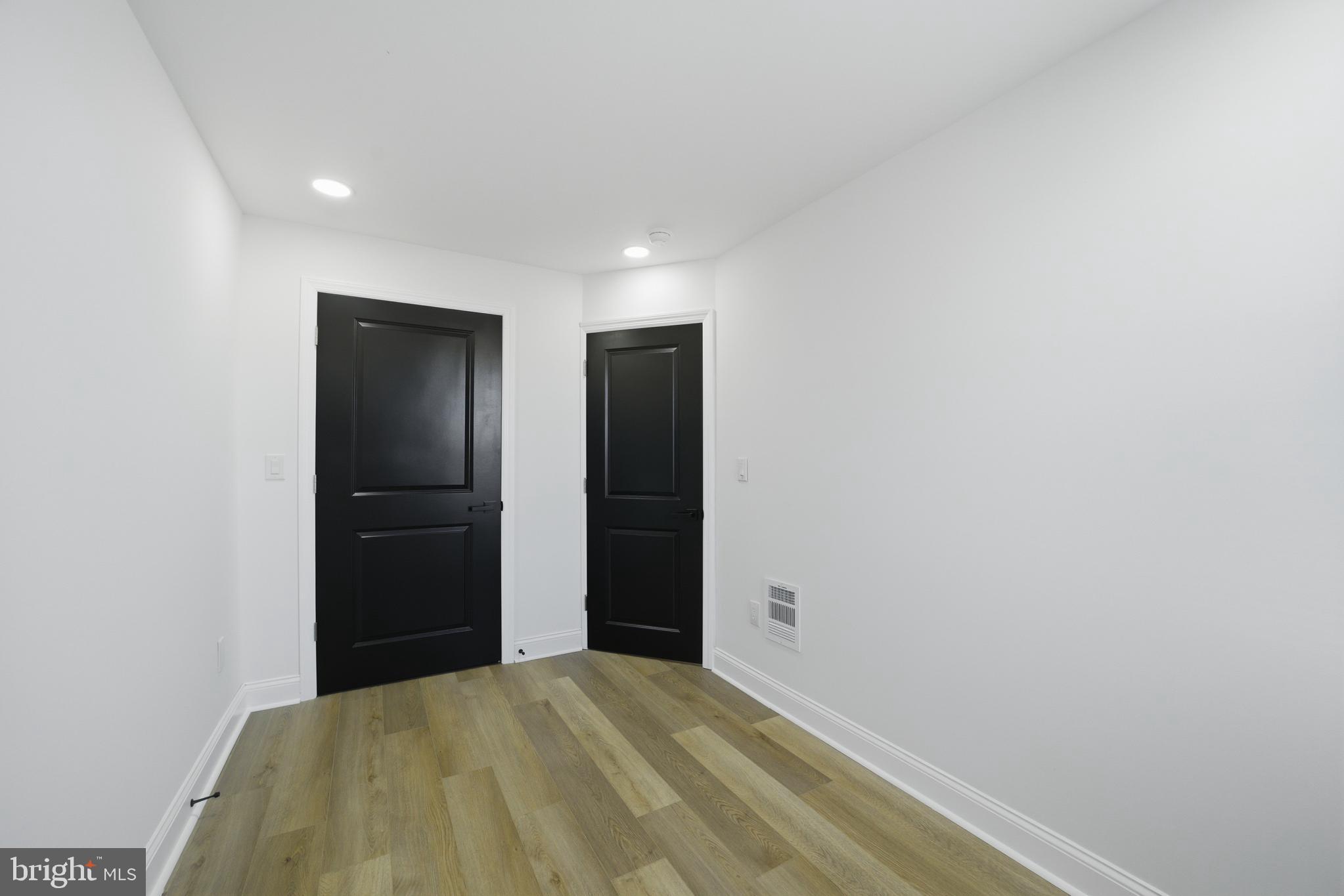 FRANKFORD - Residential