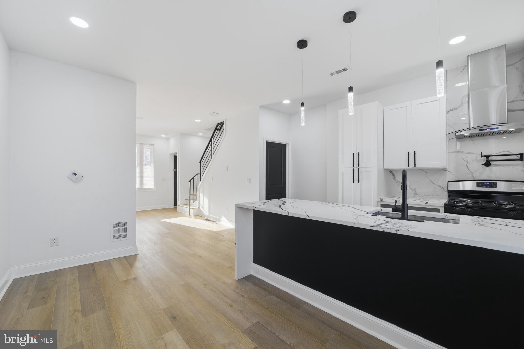 FRANKFORD - Residential