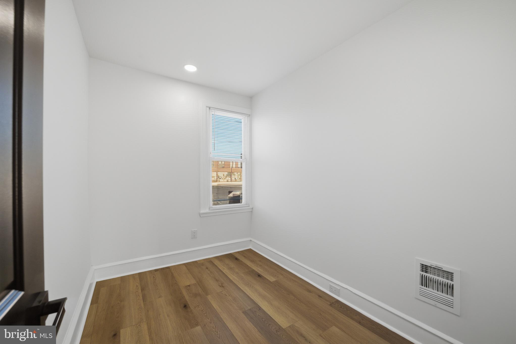 FRANKFORD - Residential