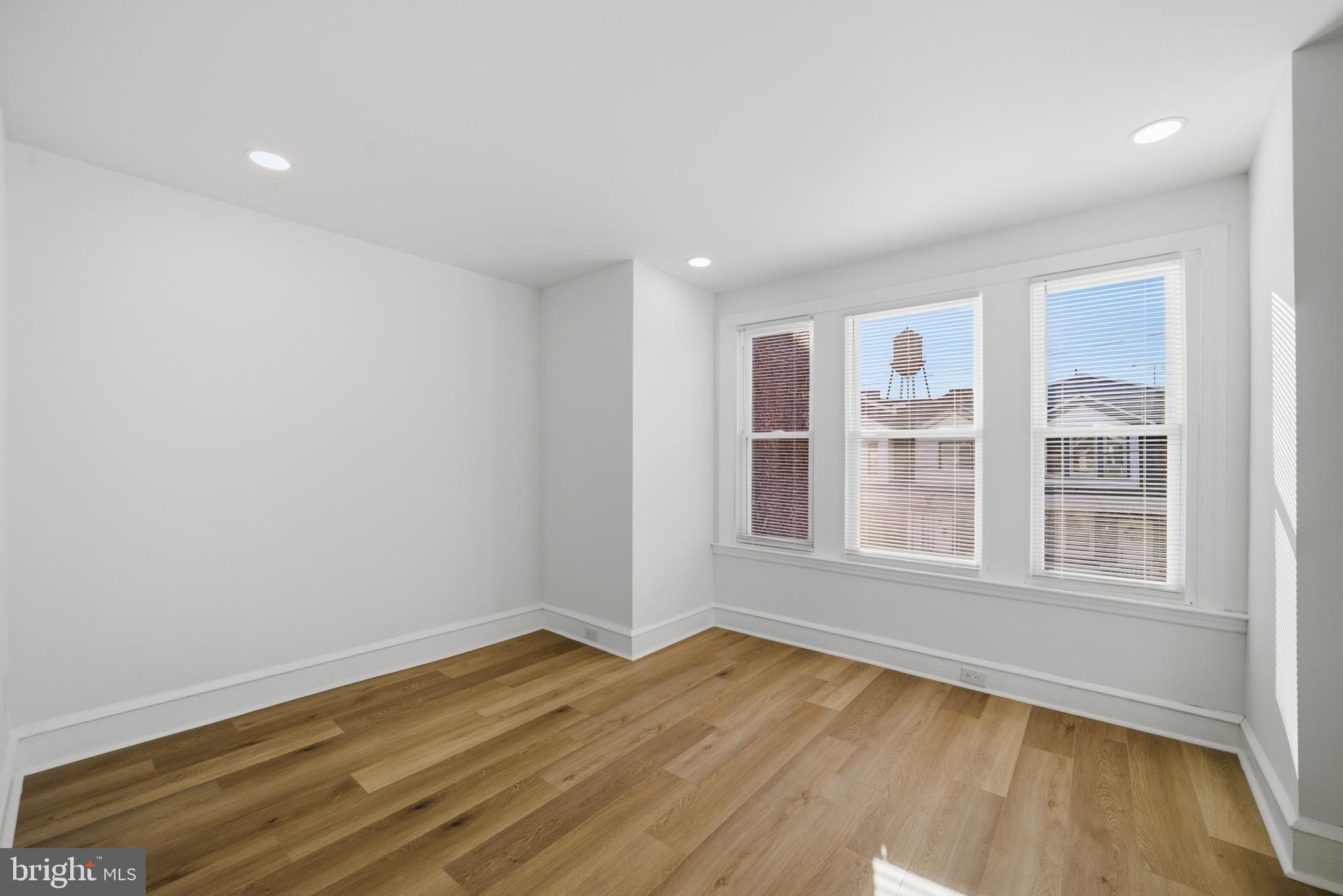 FRANKFORD - Residential