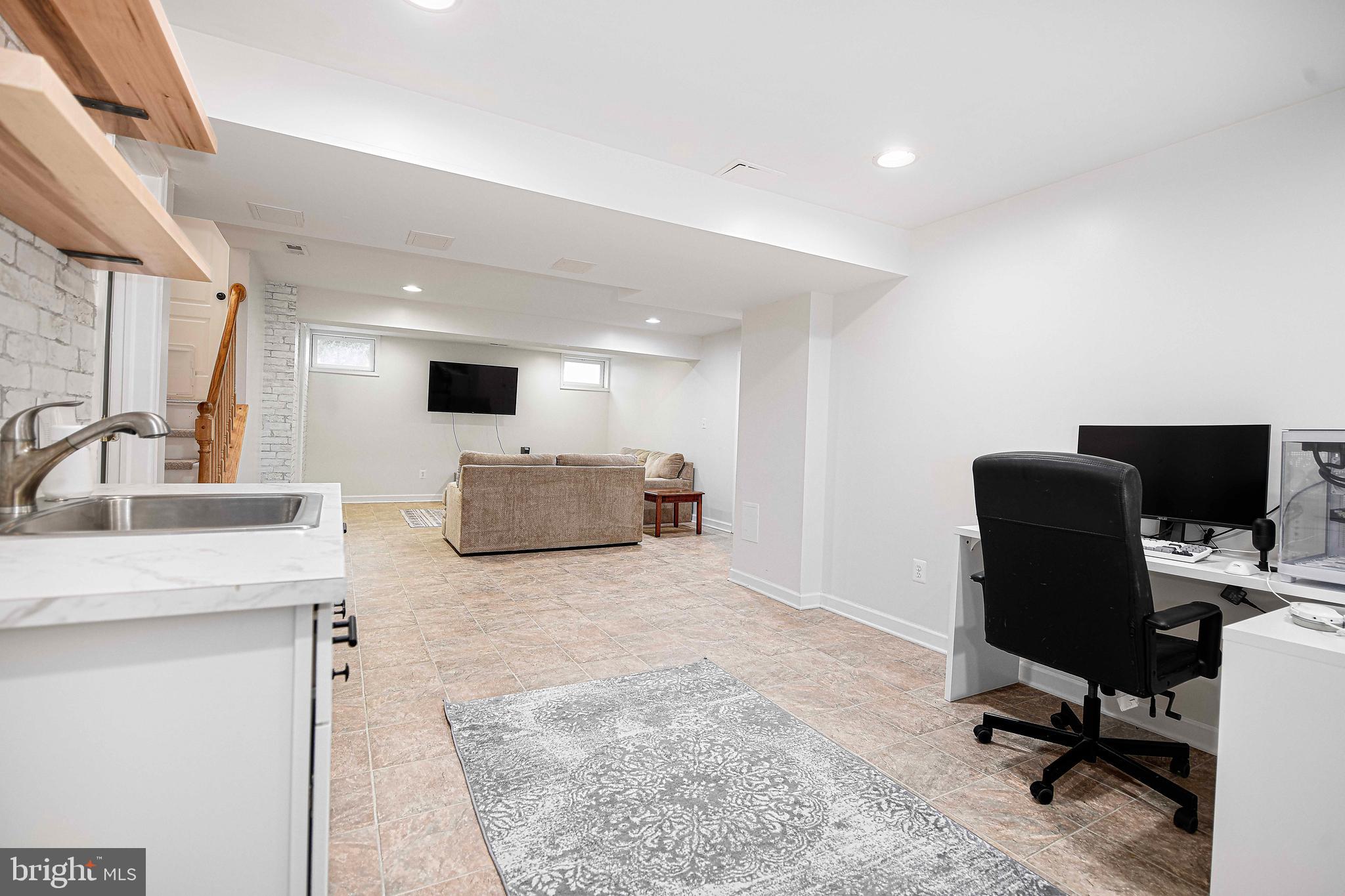 MONMOUTH MEADOWS - Residential