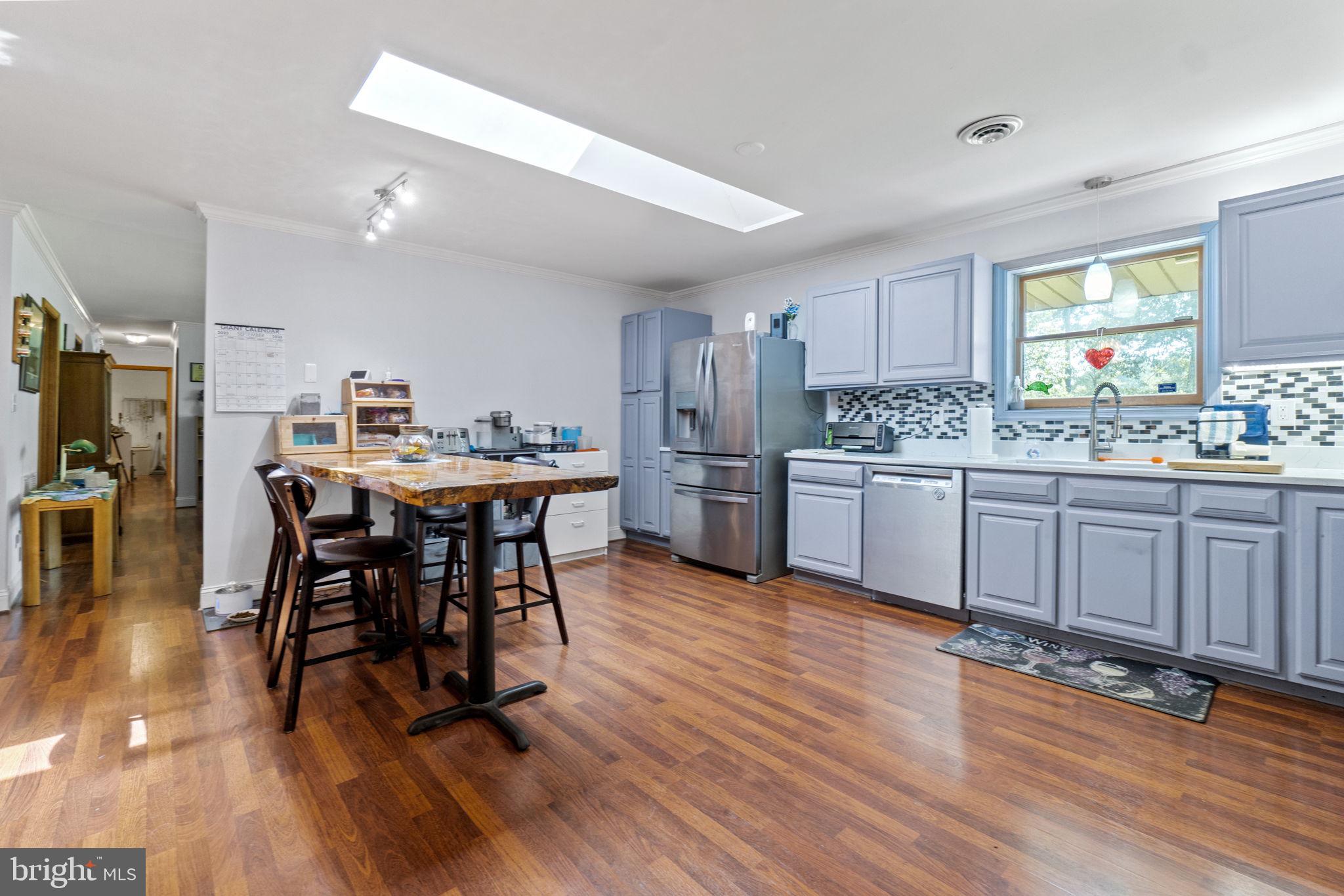 CAROLINE PINES - Residential