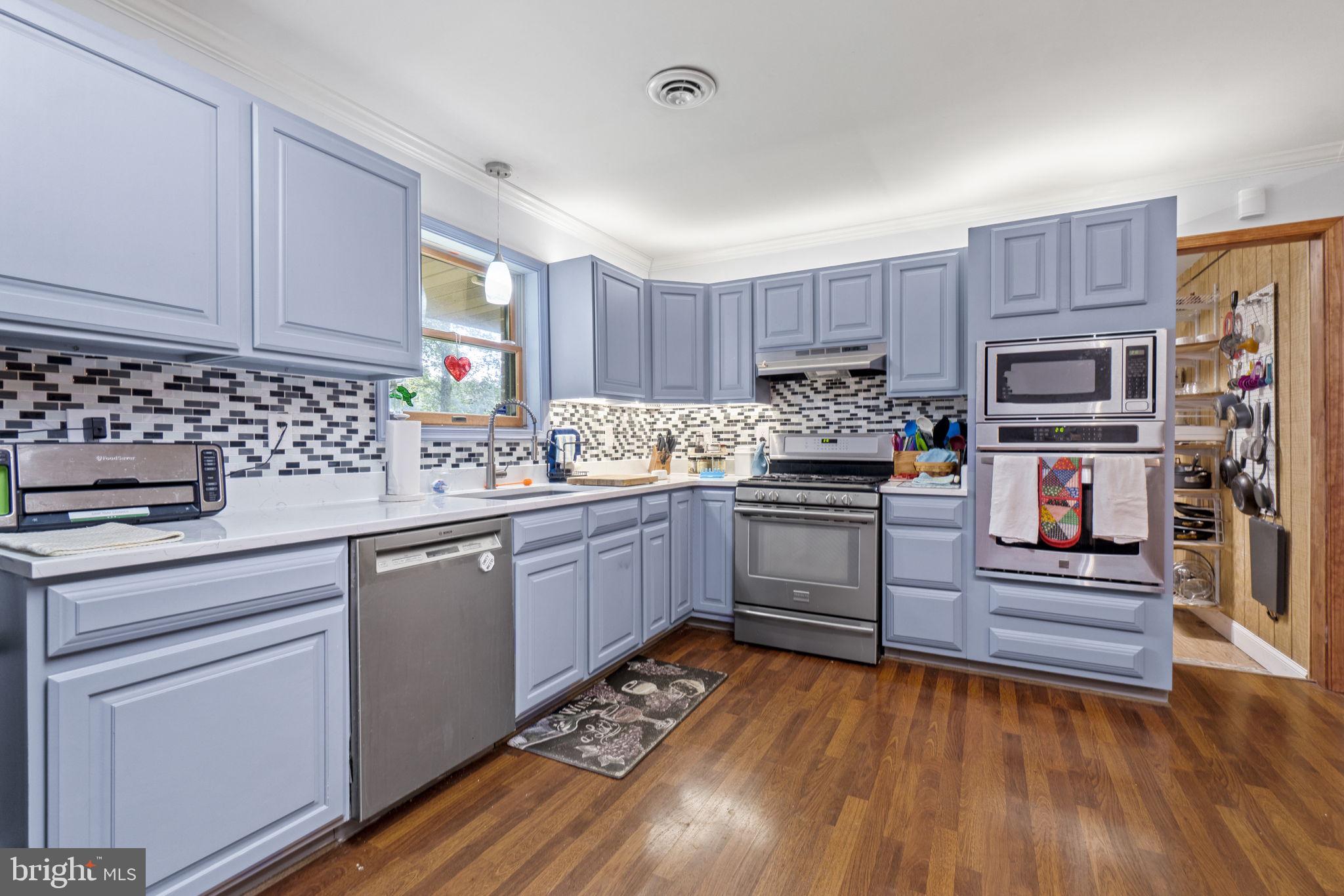 CAROLINE PINES - Residential